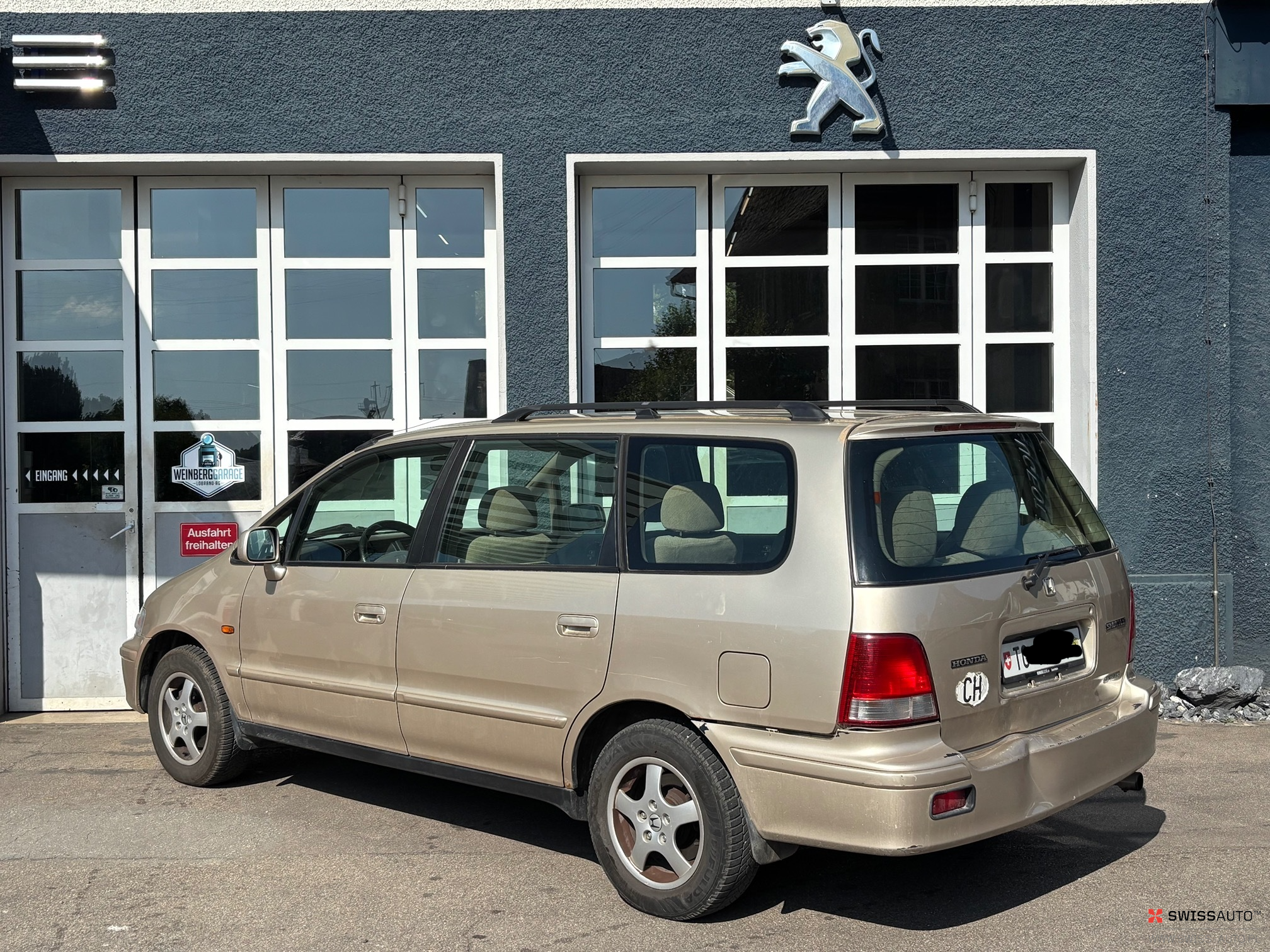 Auction Image