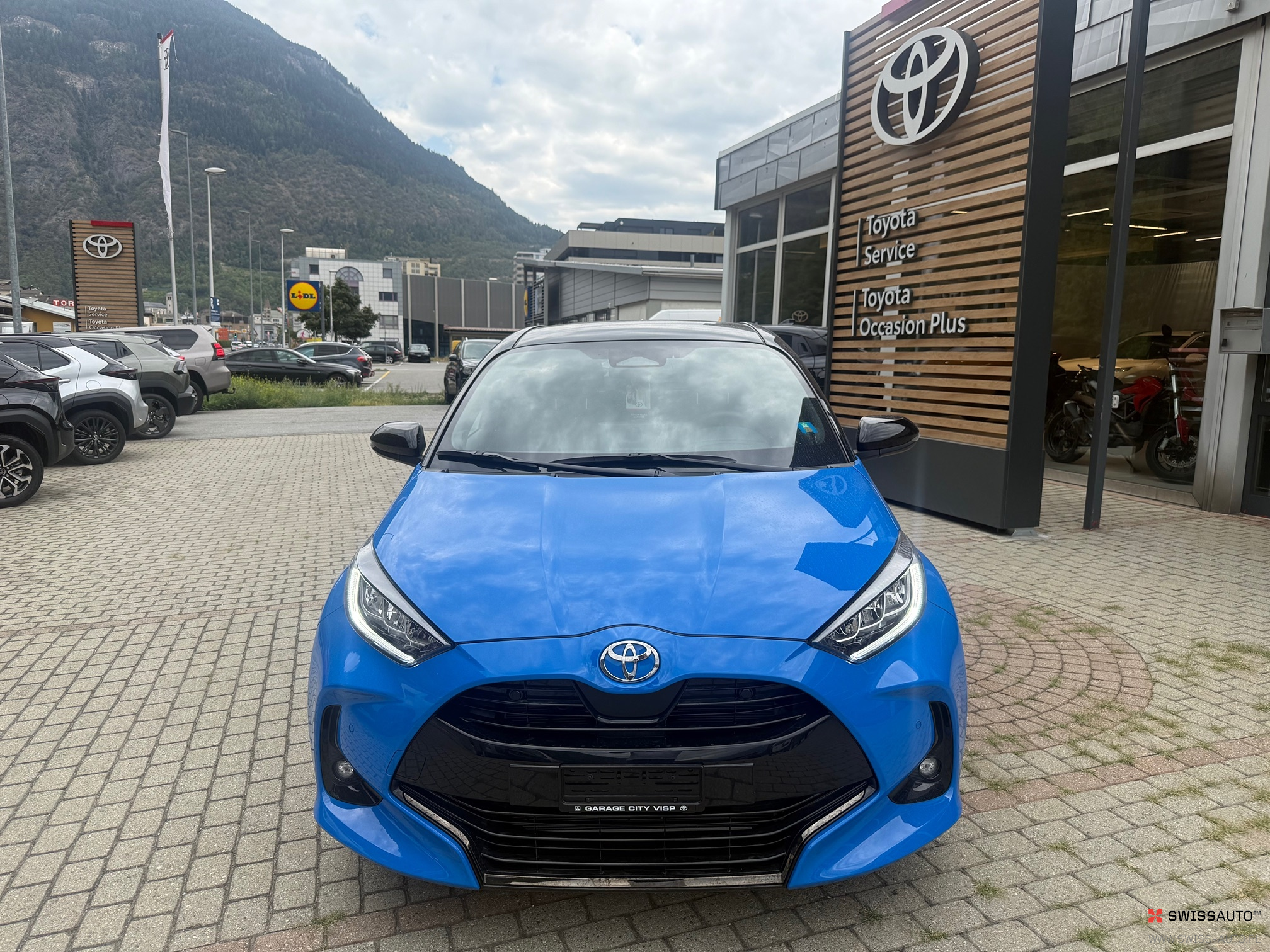 Auction Image