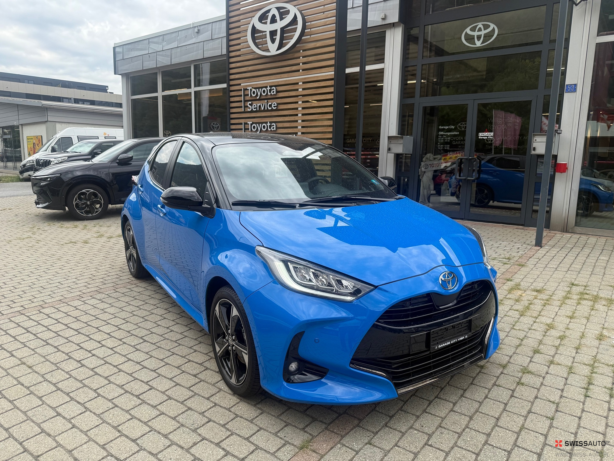 Auction Image