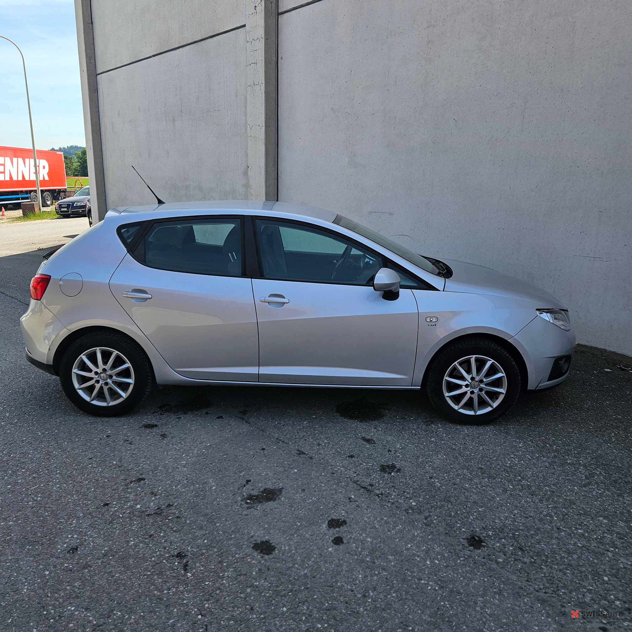 Auction Image