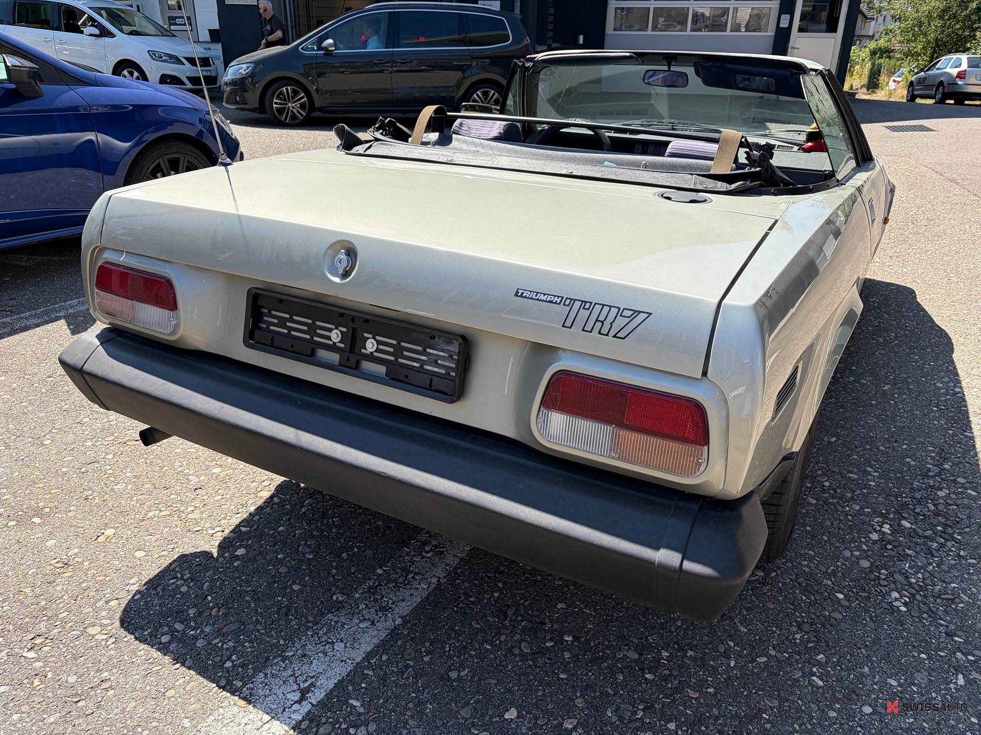 Auction Image