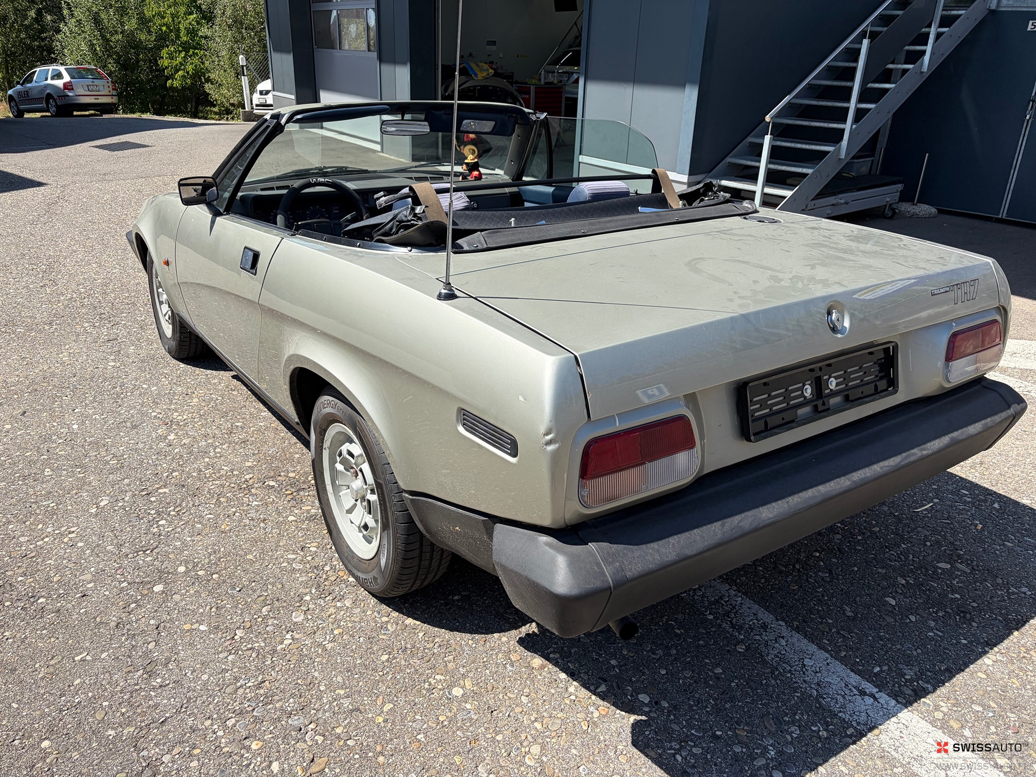 Auction Image