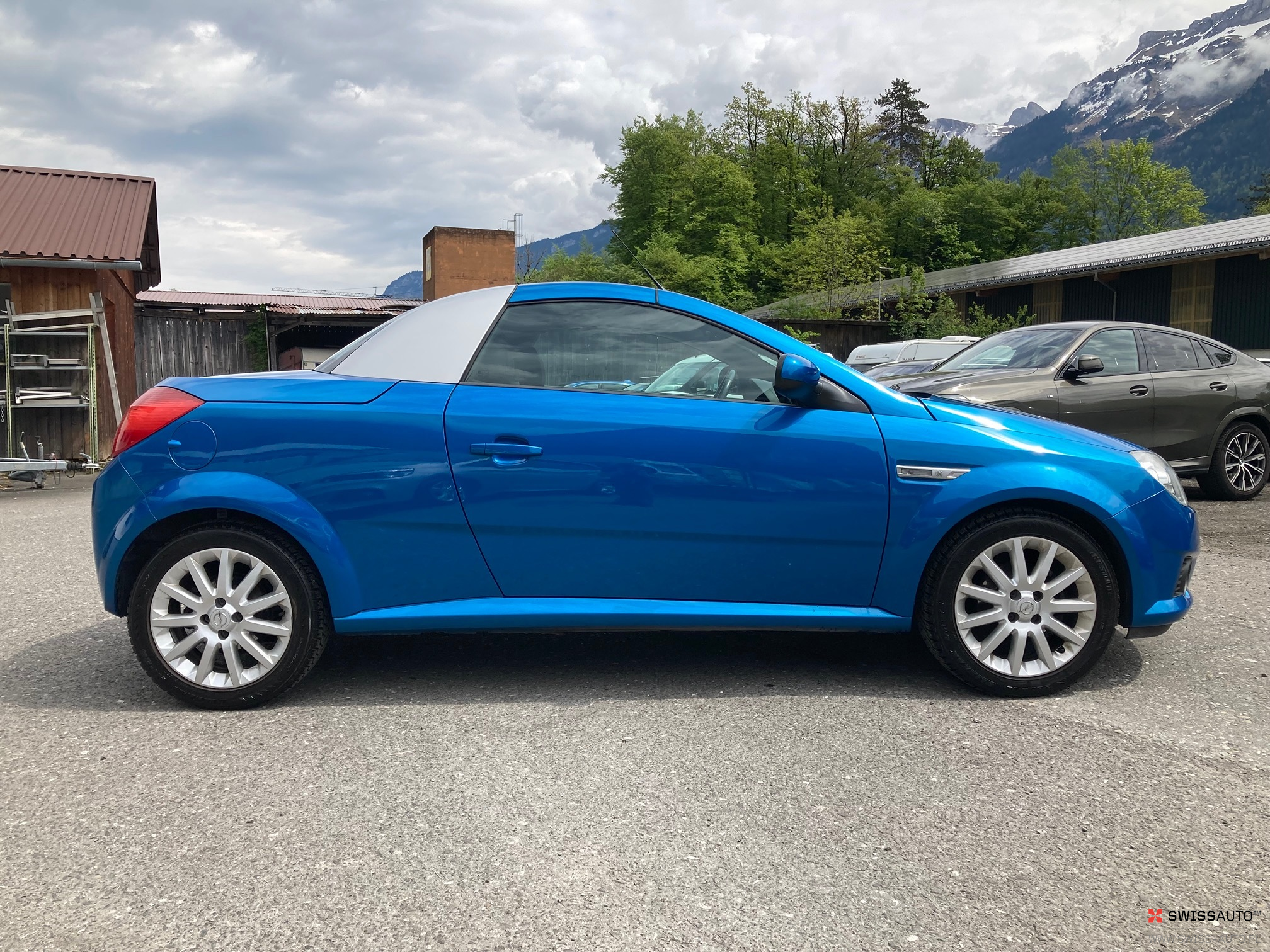 Auction Image