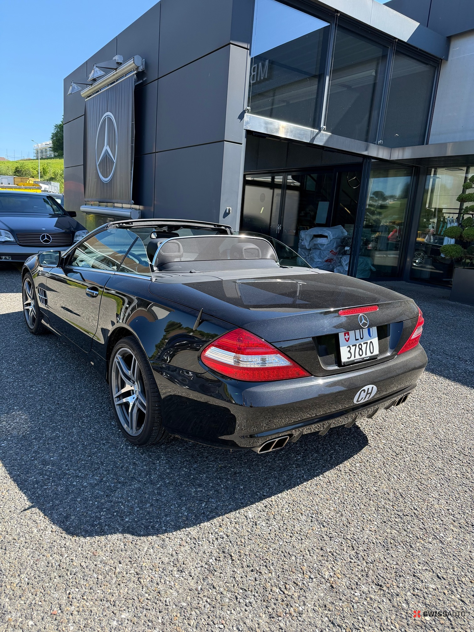 Auction Image