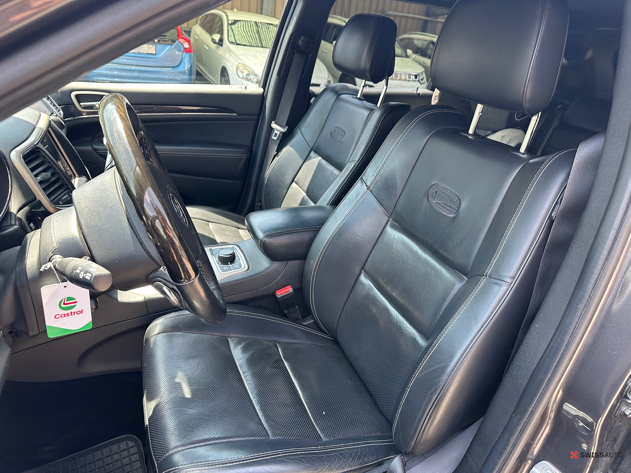 Auction Image