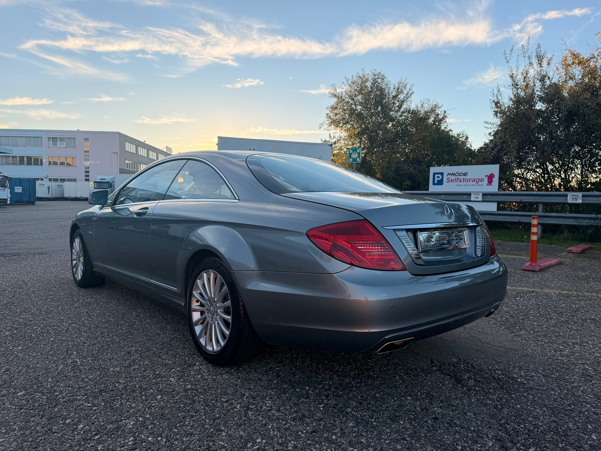 Auction Image