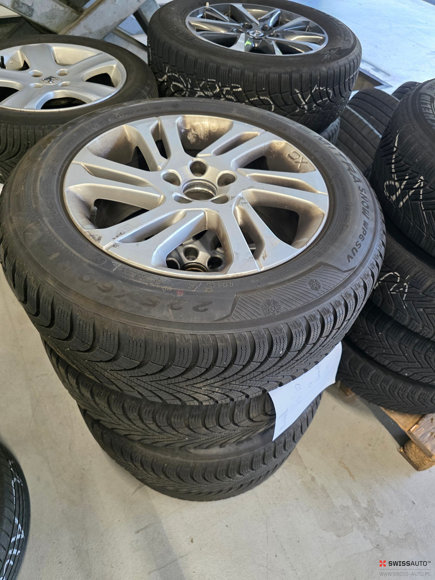 Auction Image