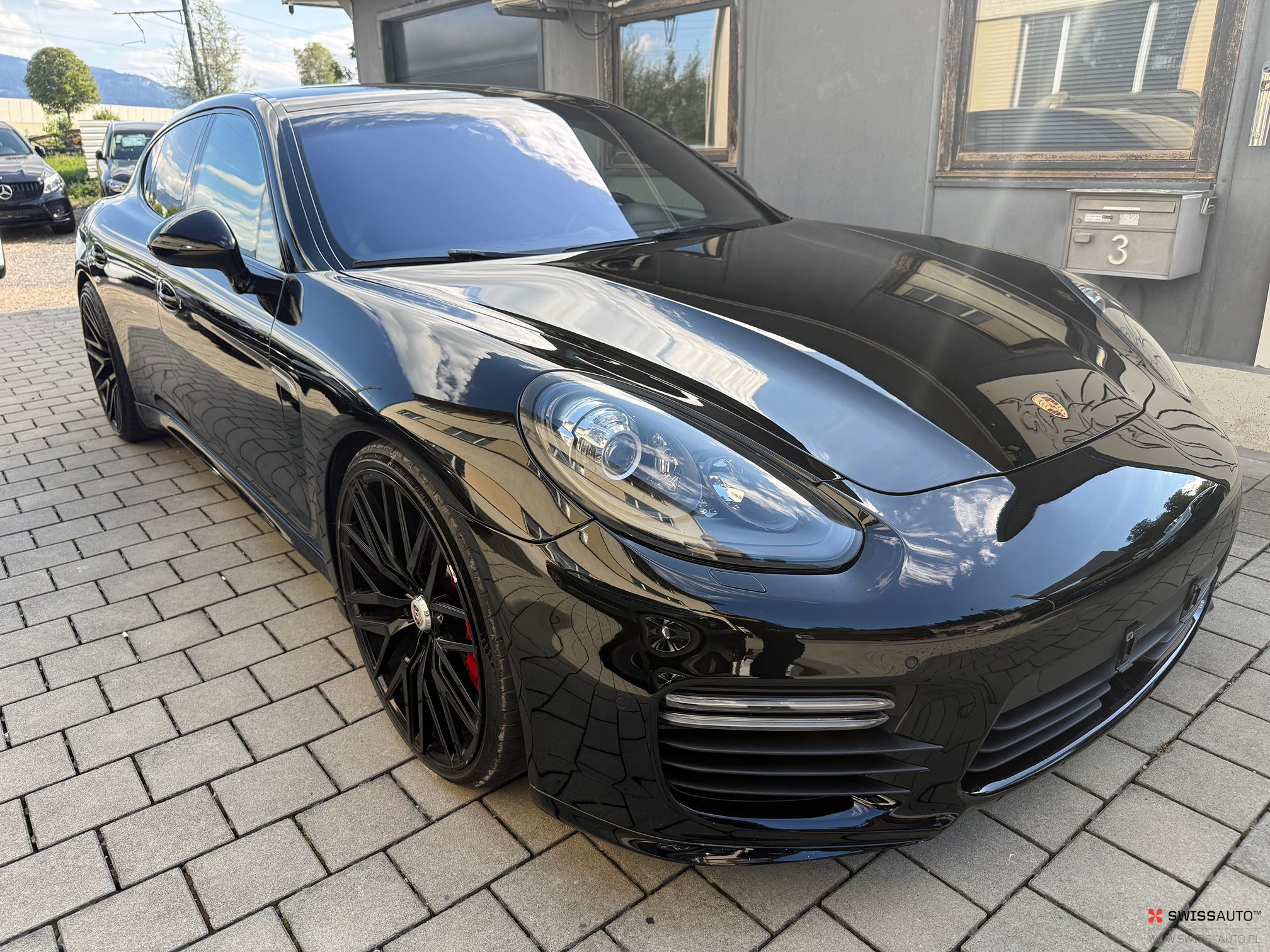 Auction Image