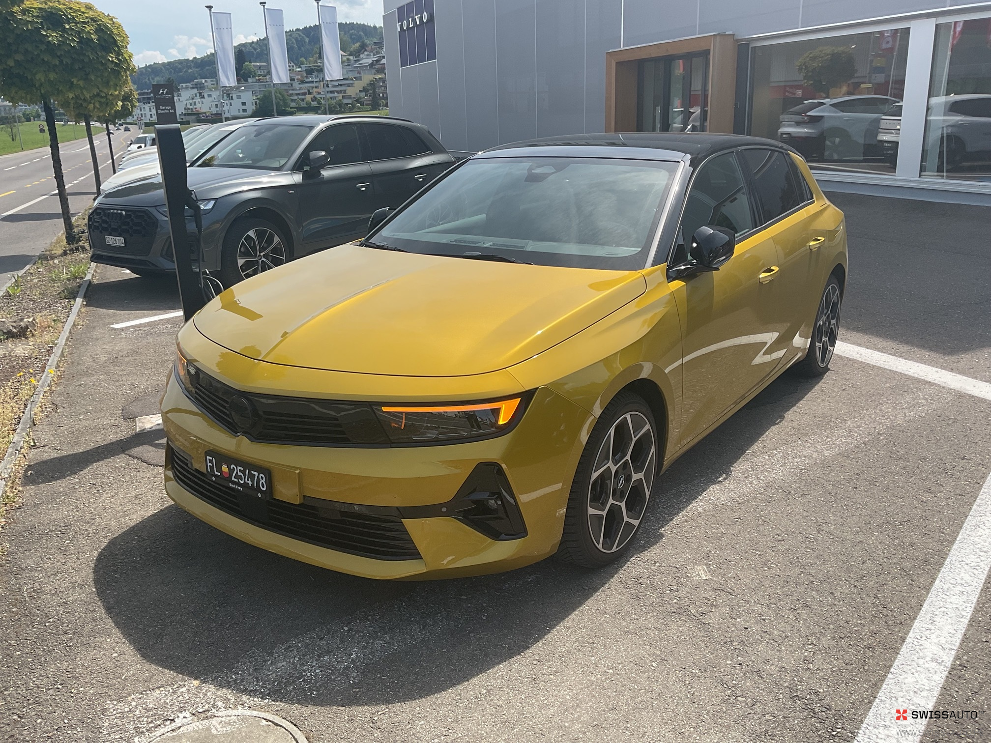 Auction Image