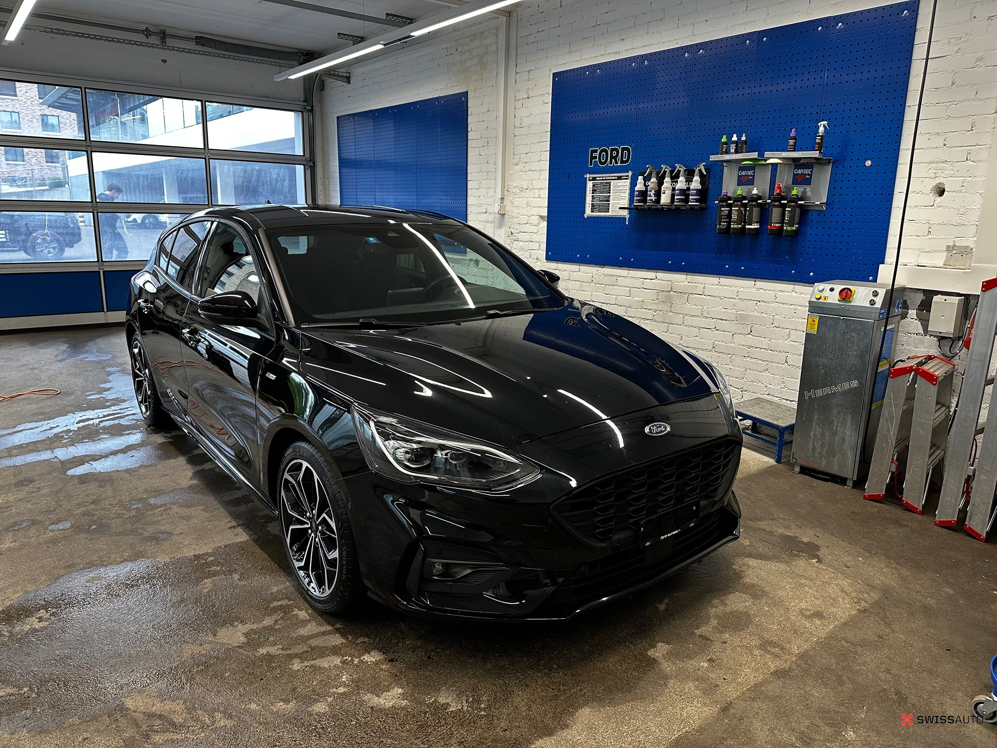 Auction Image