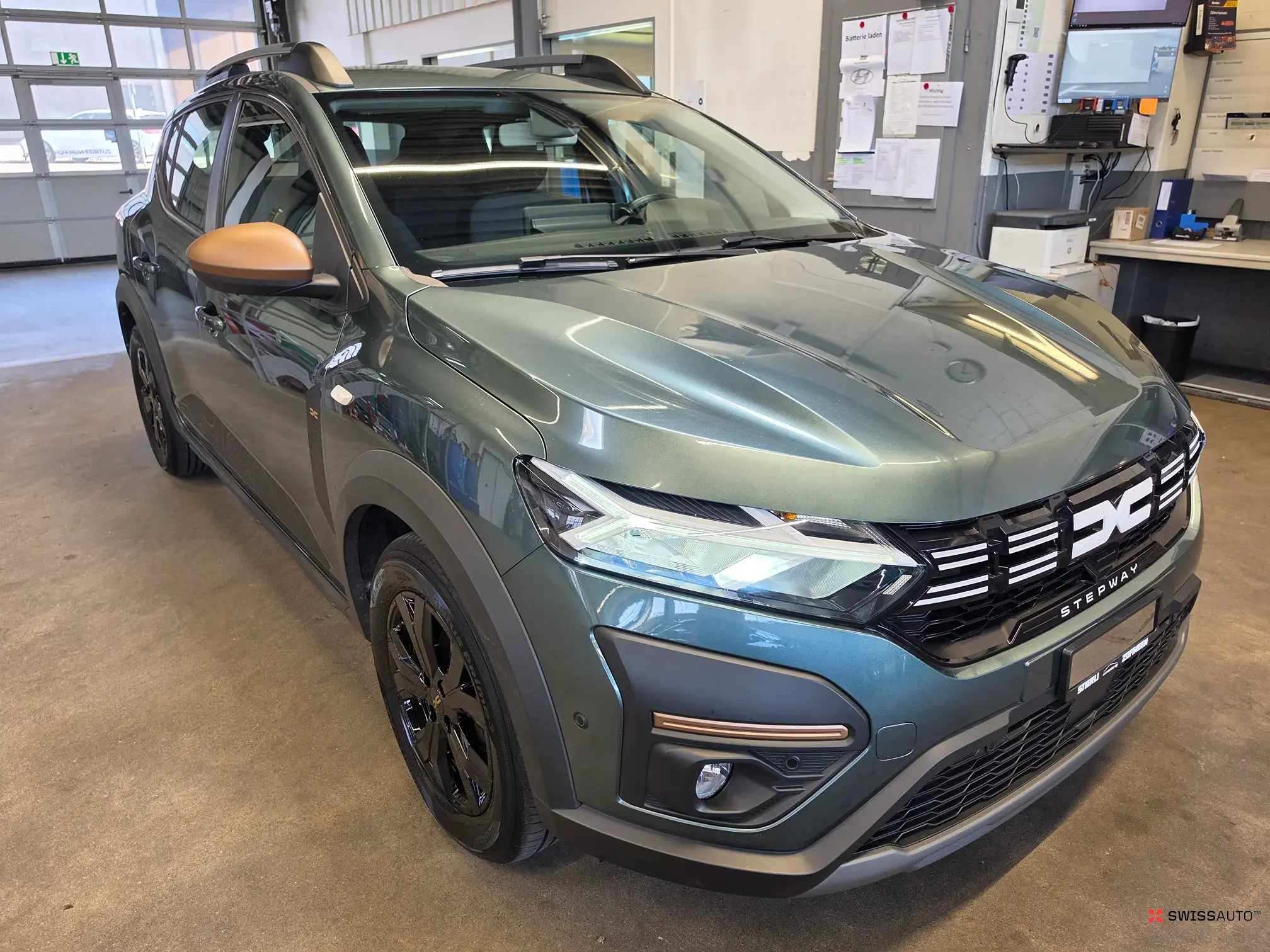 Auction Image