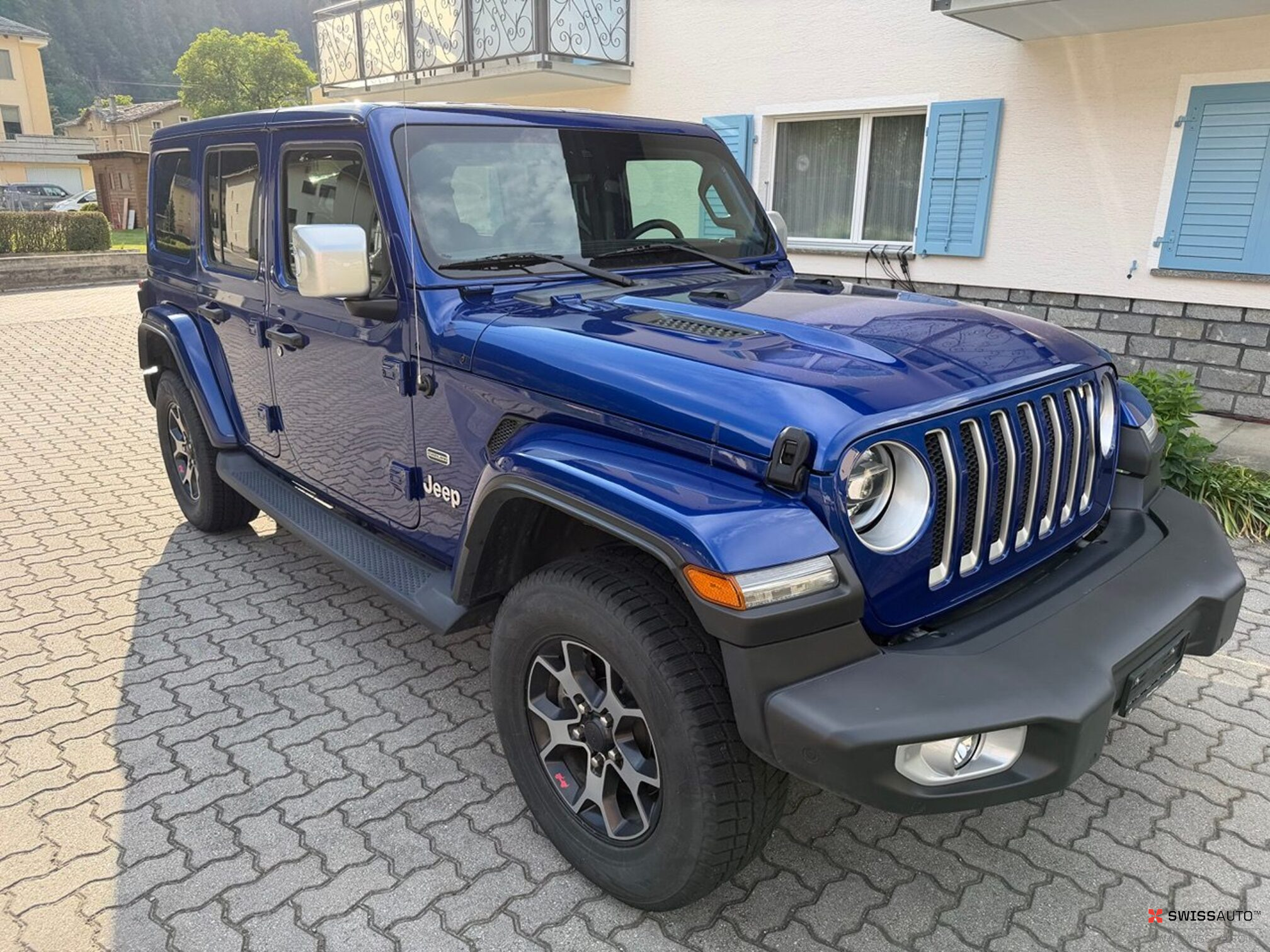 Auction Image