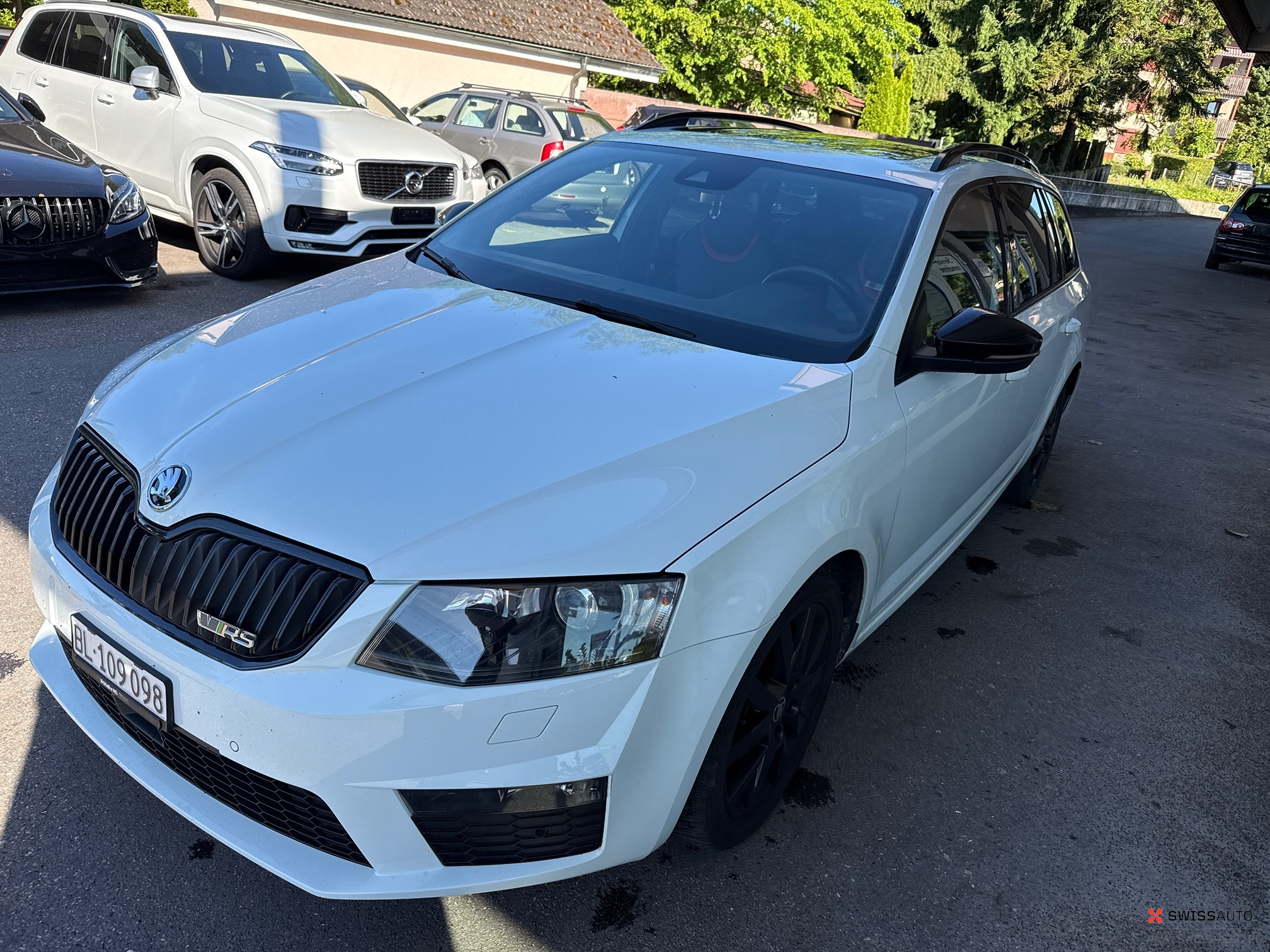 Auction Image