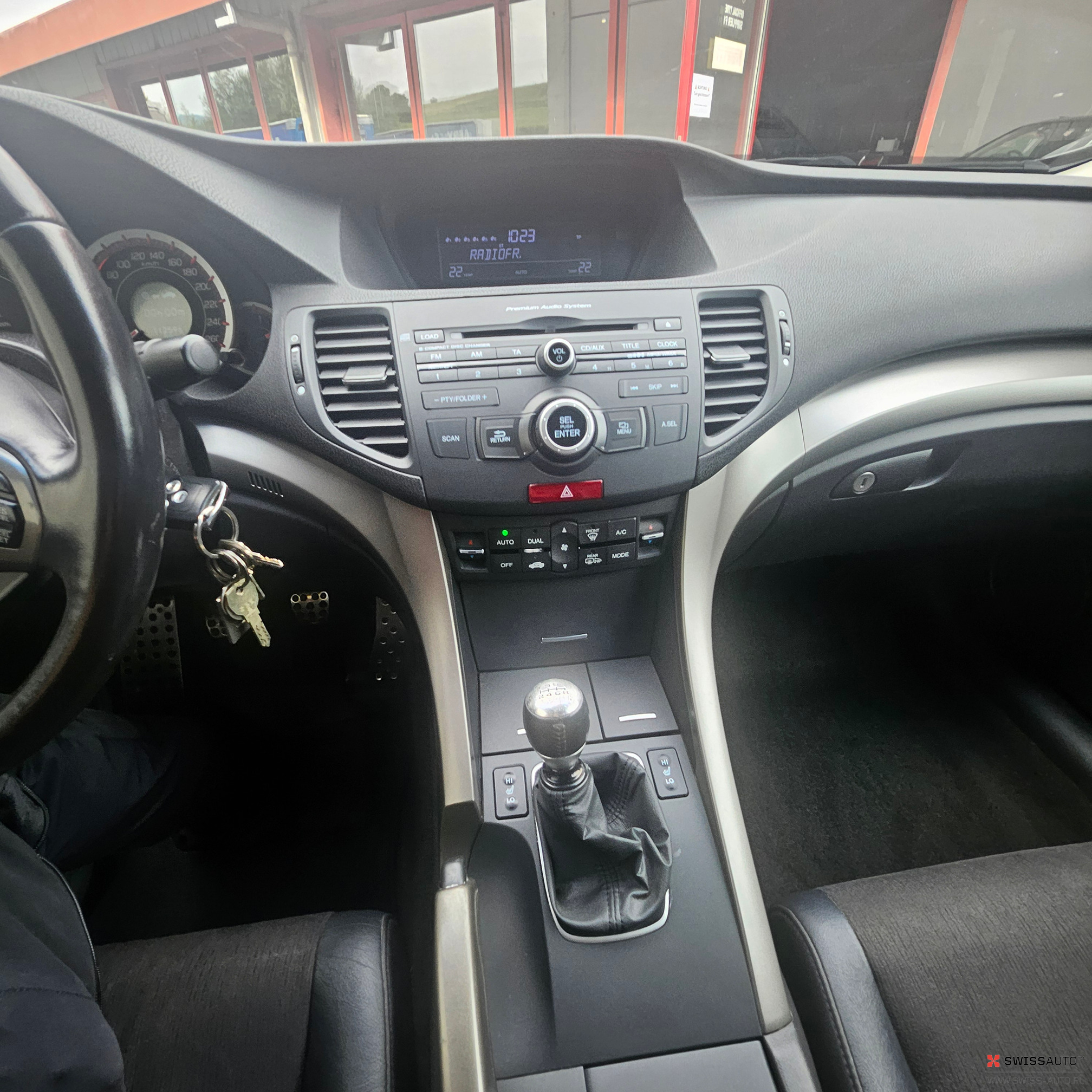 Auction Image
