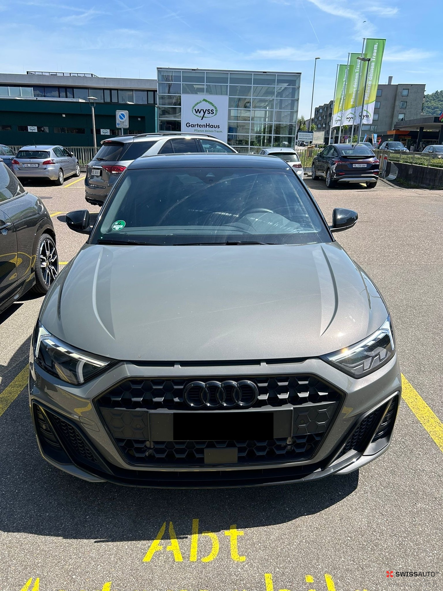 Auction Image