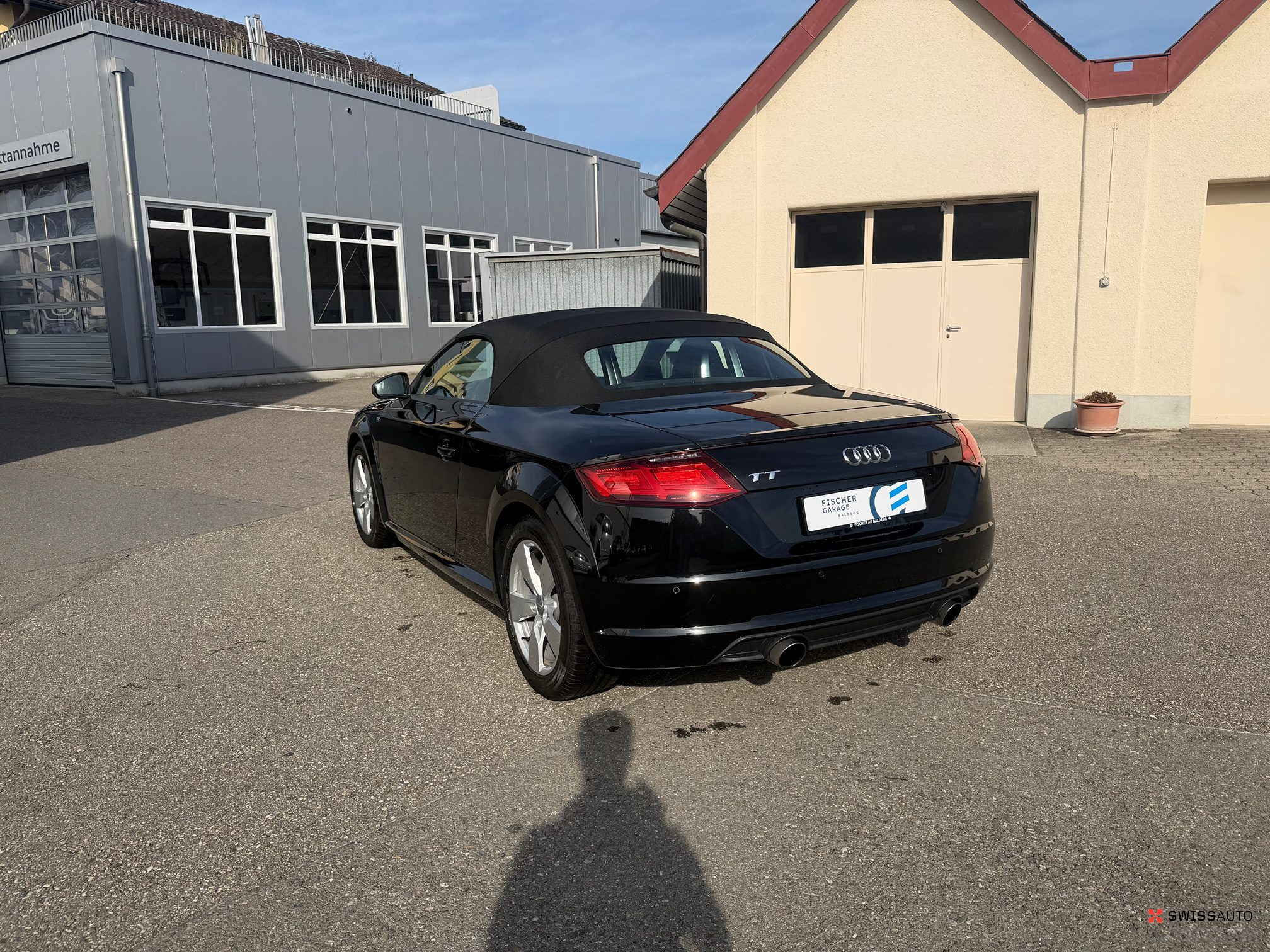Auction Image