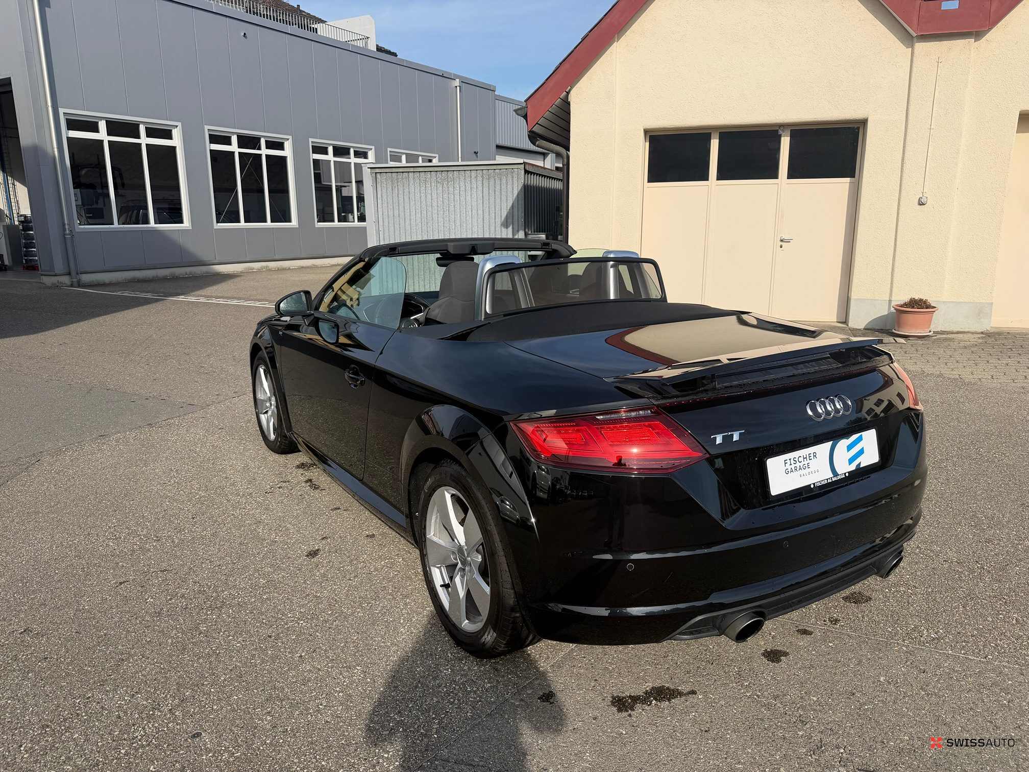 Auction Image