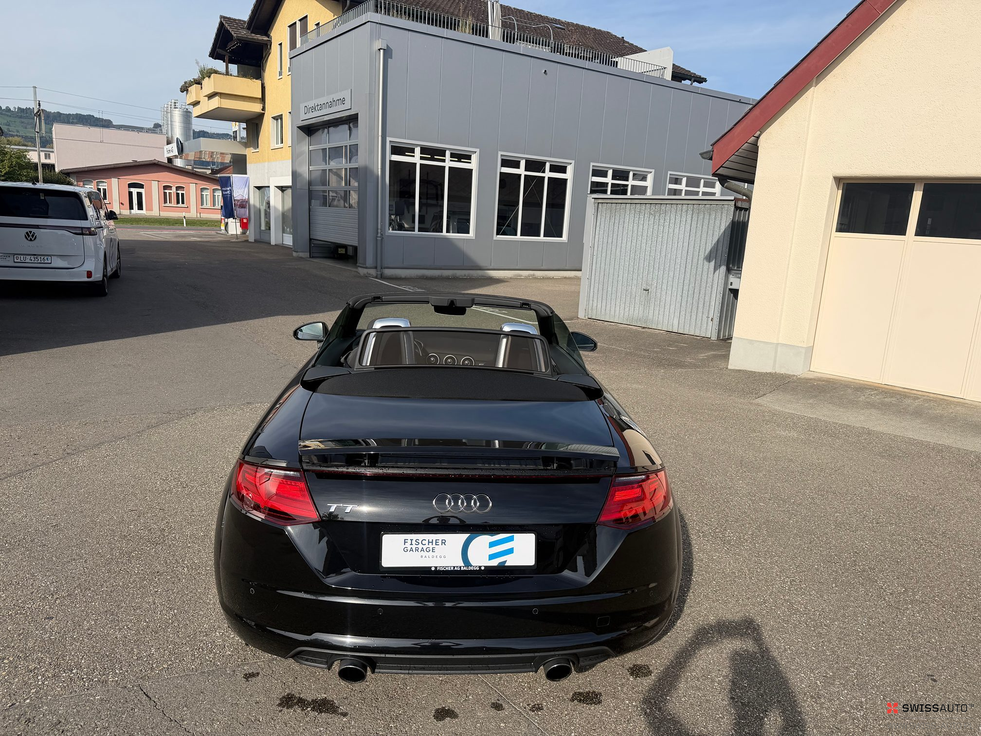 Auction Image