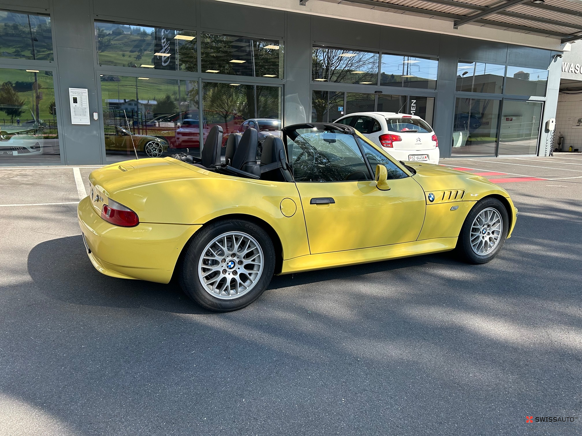 Auction Image