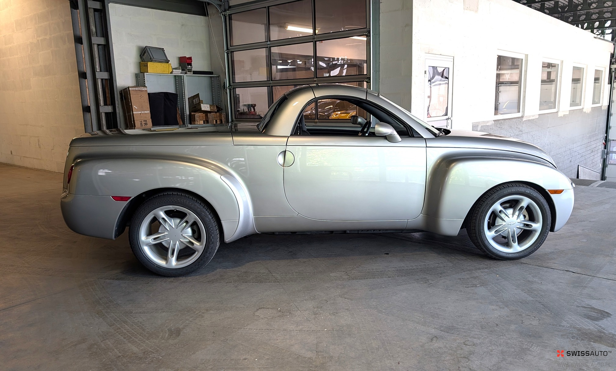 Auction Image