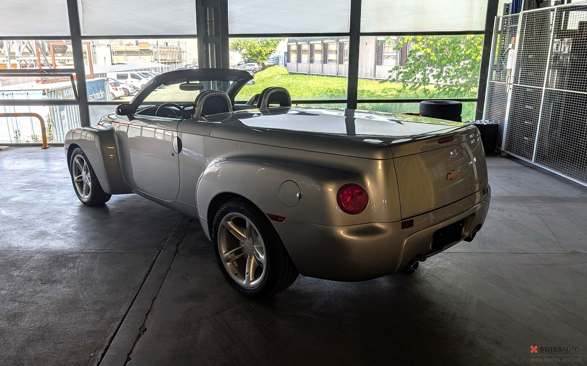 Auction Image