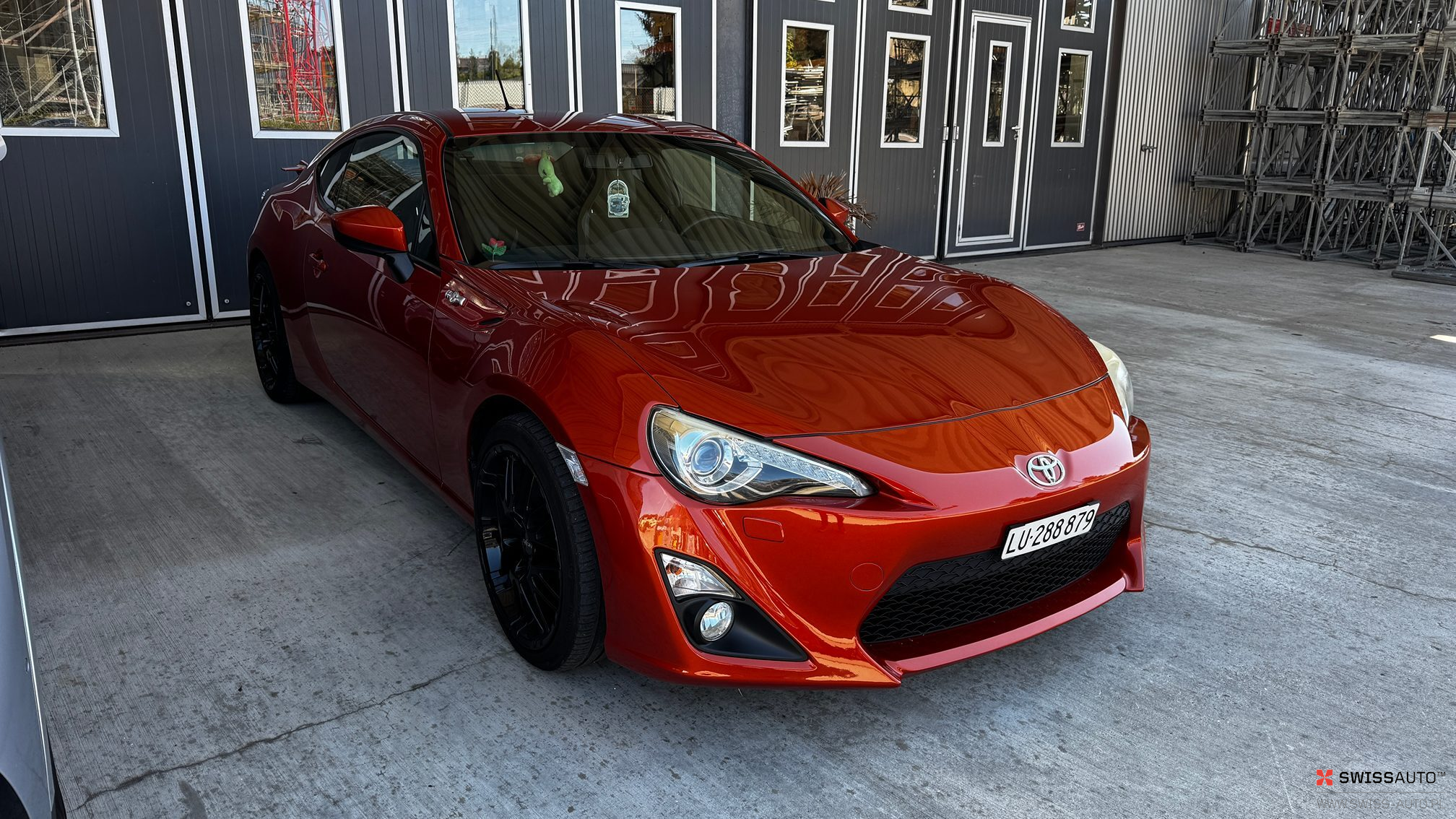 Auction Image