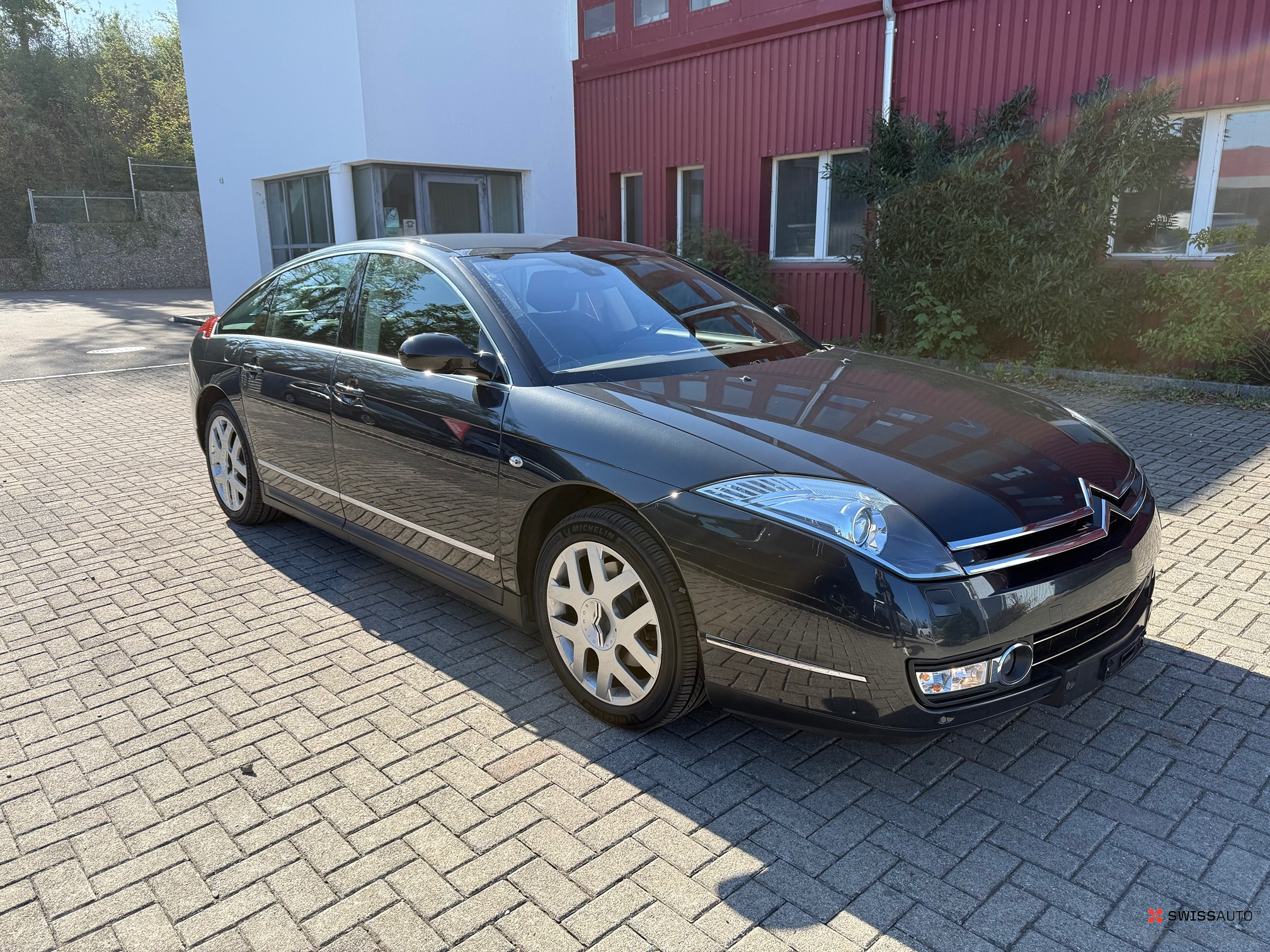 Auction Image