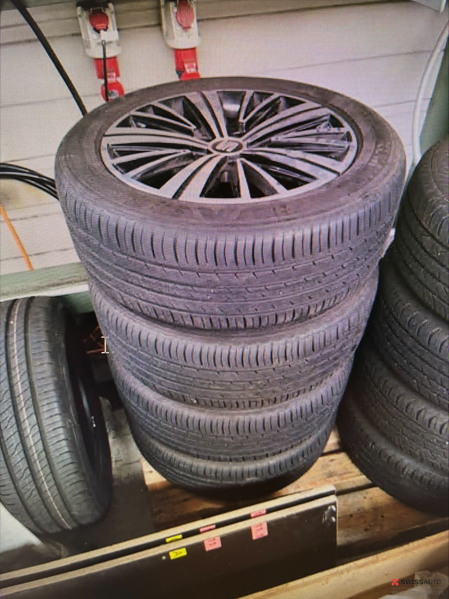 Auction Image