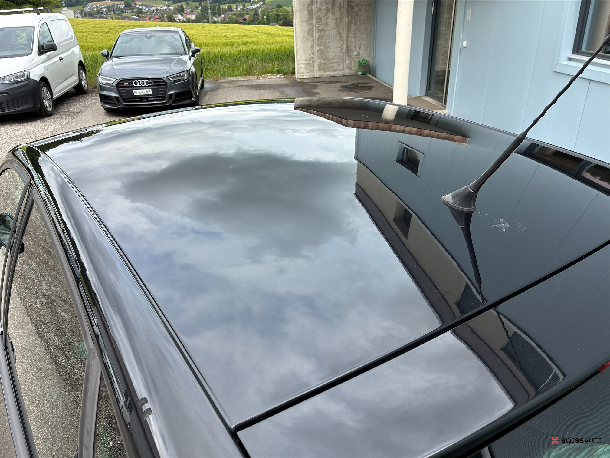 Auction Image