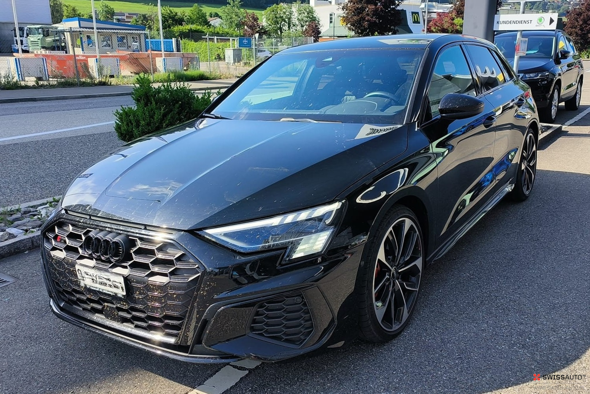 Auction Image