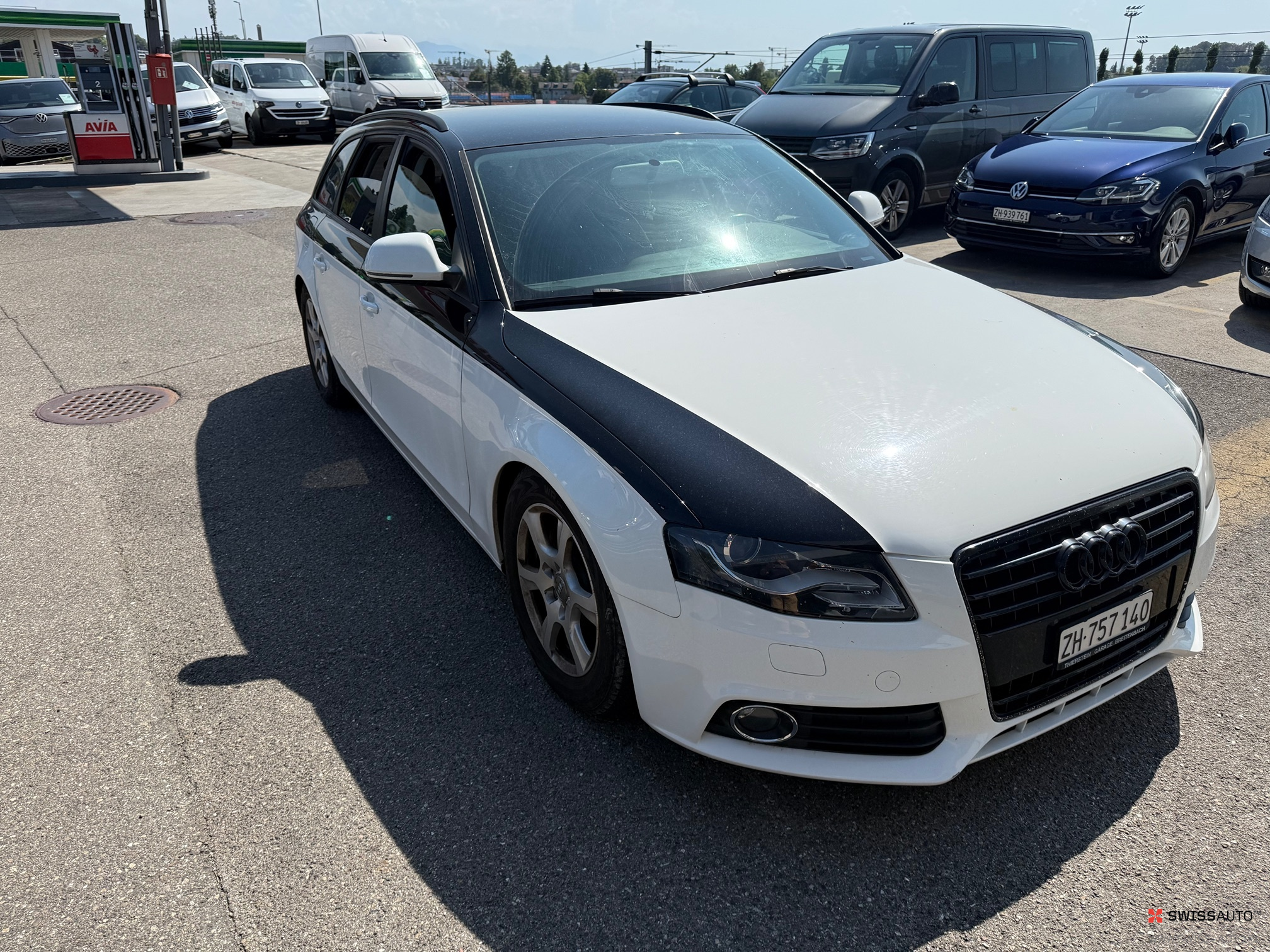 Auction Image