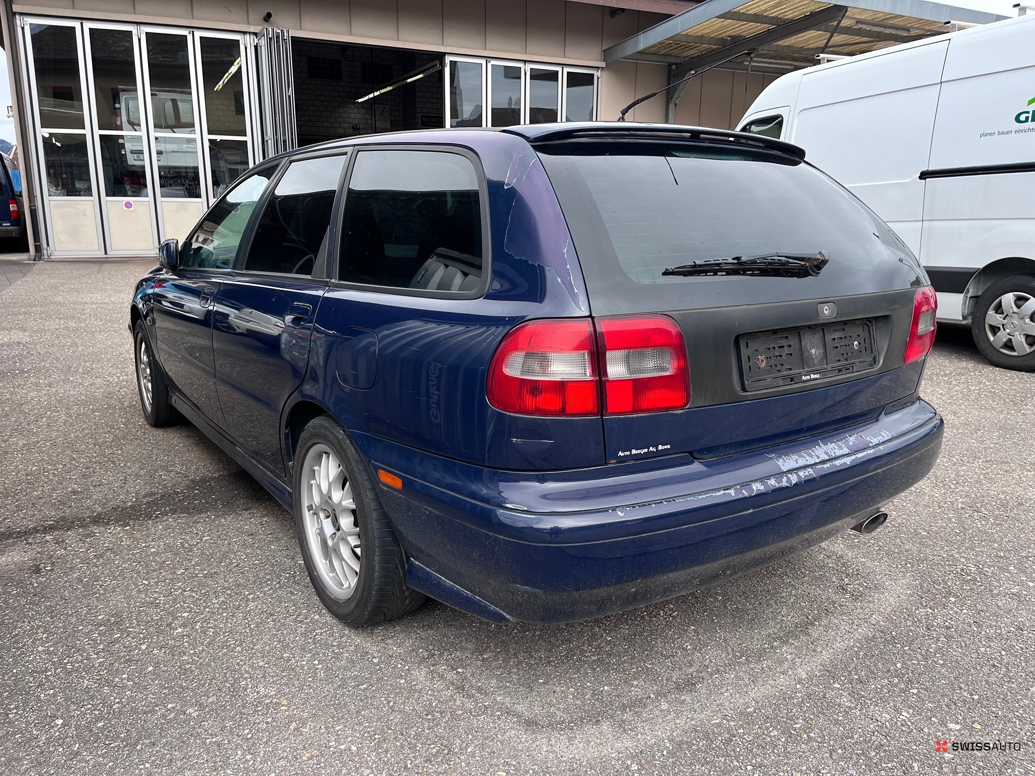 Auction Image