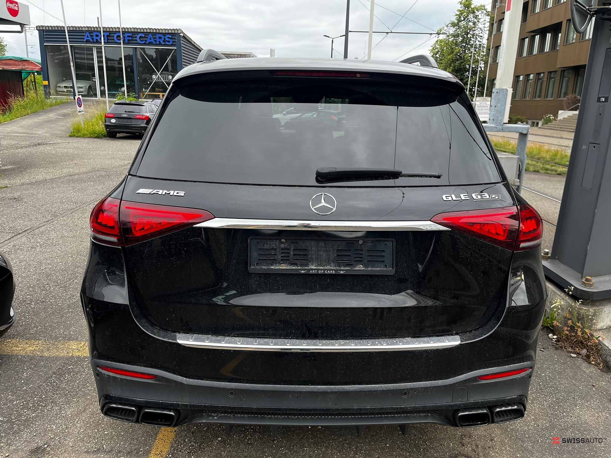 Auction Image