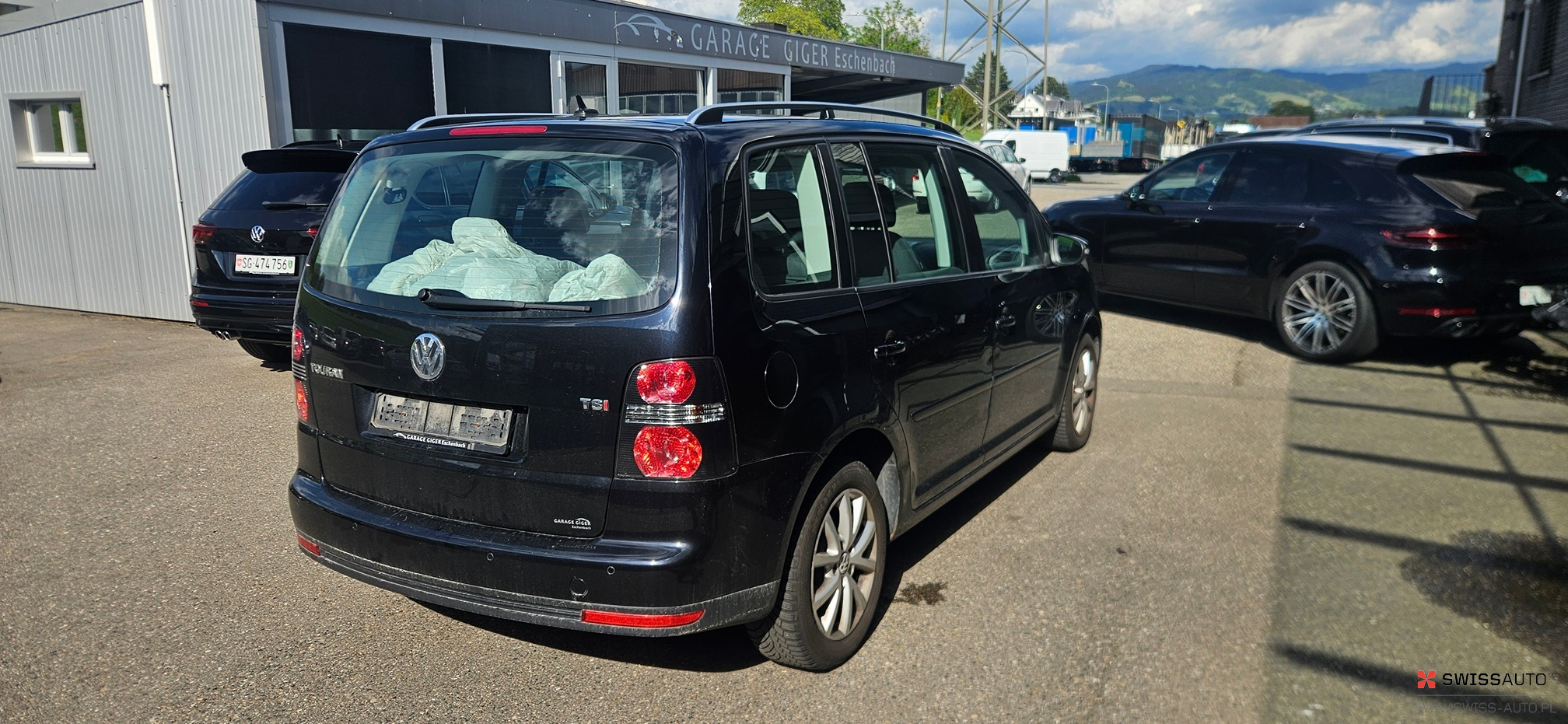 Auction Image