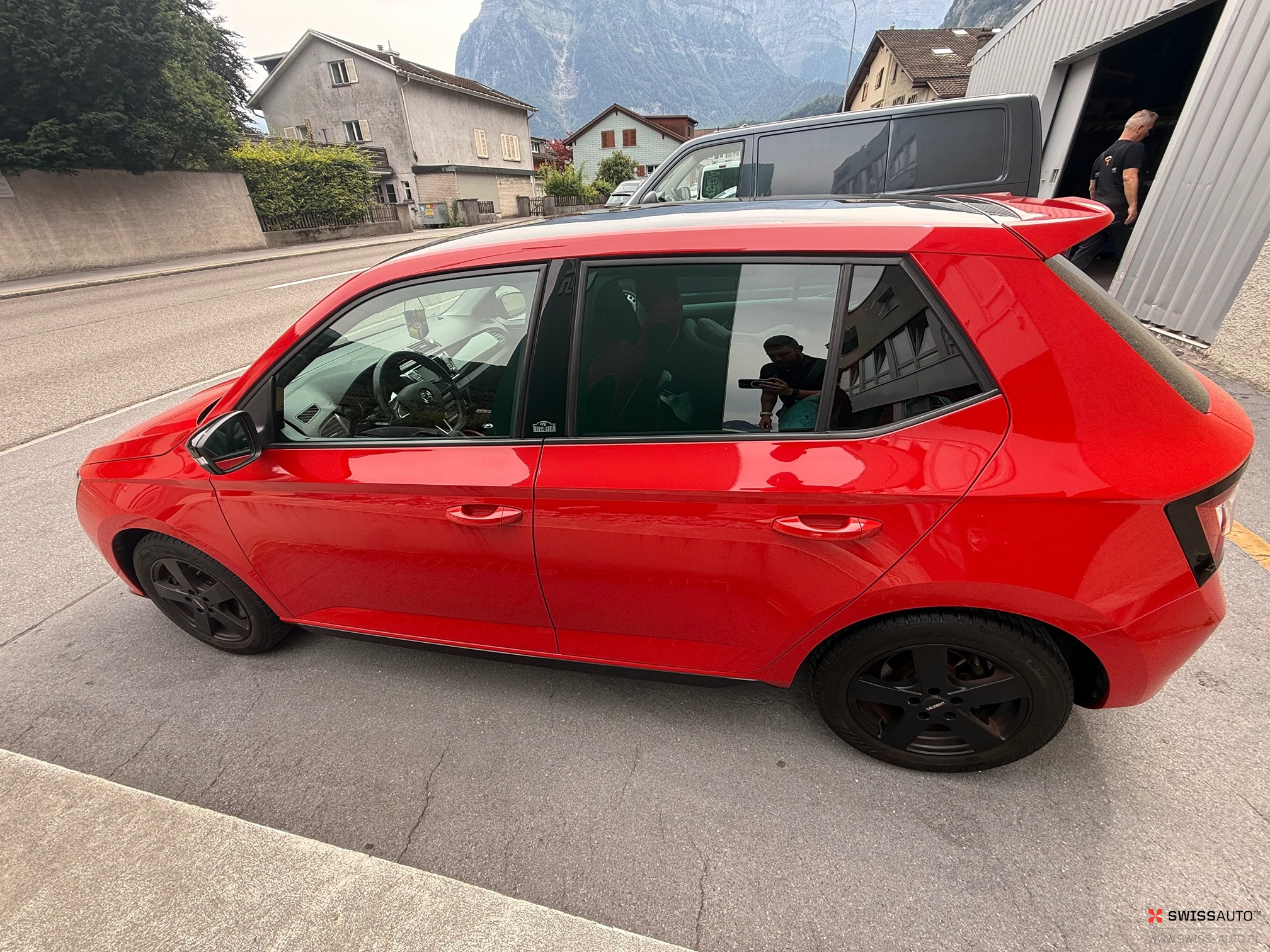 Auction Image