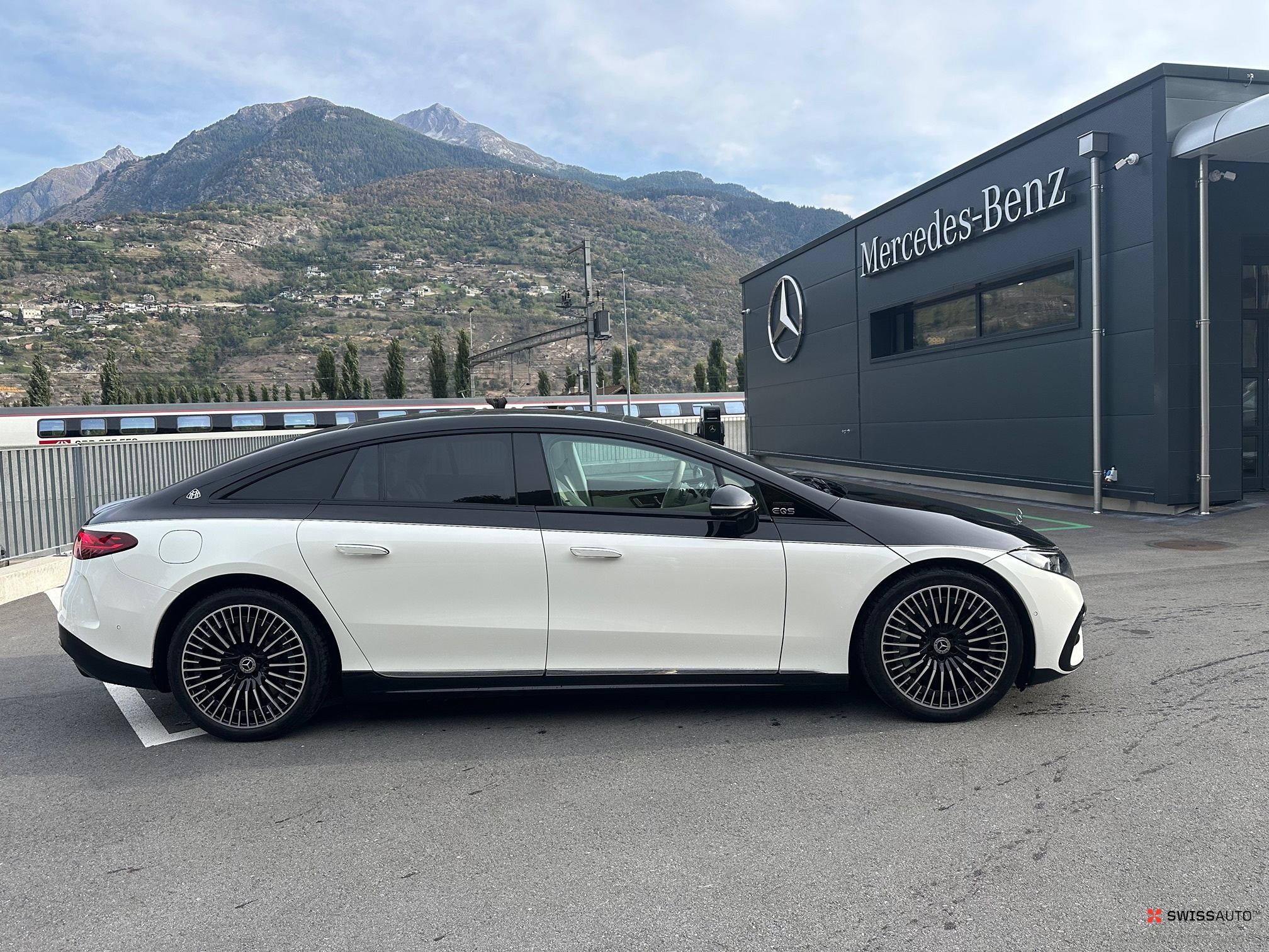 Auction Image