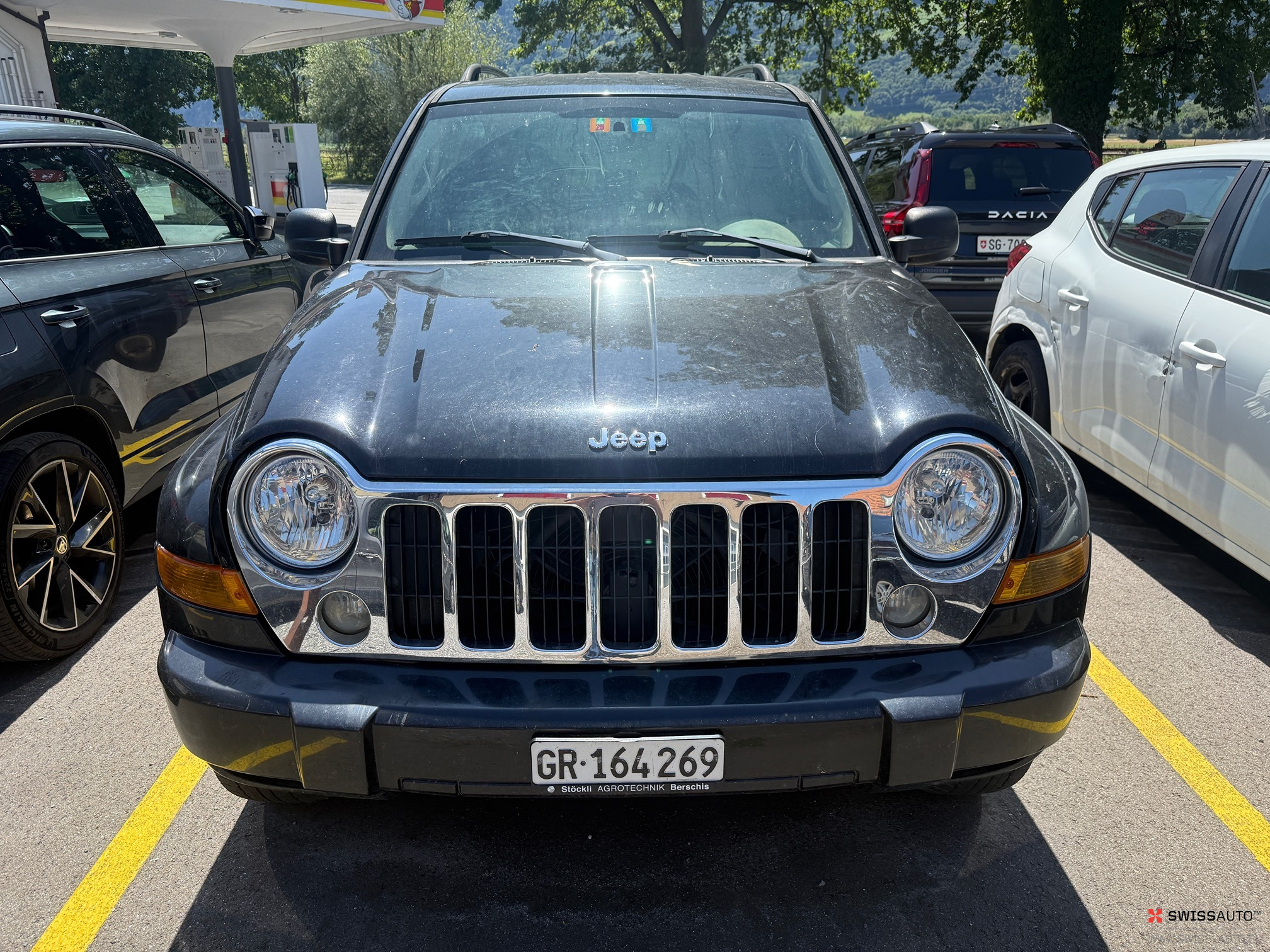 Auction Image