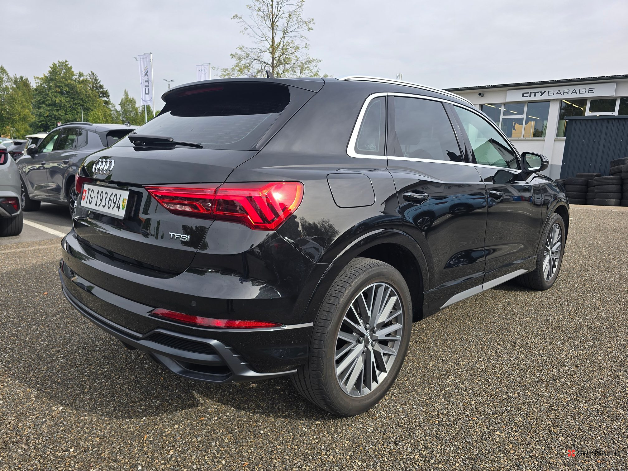 Auction Image