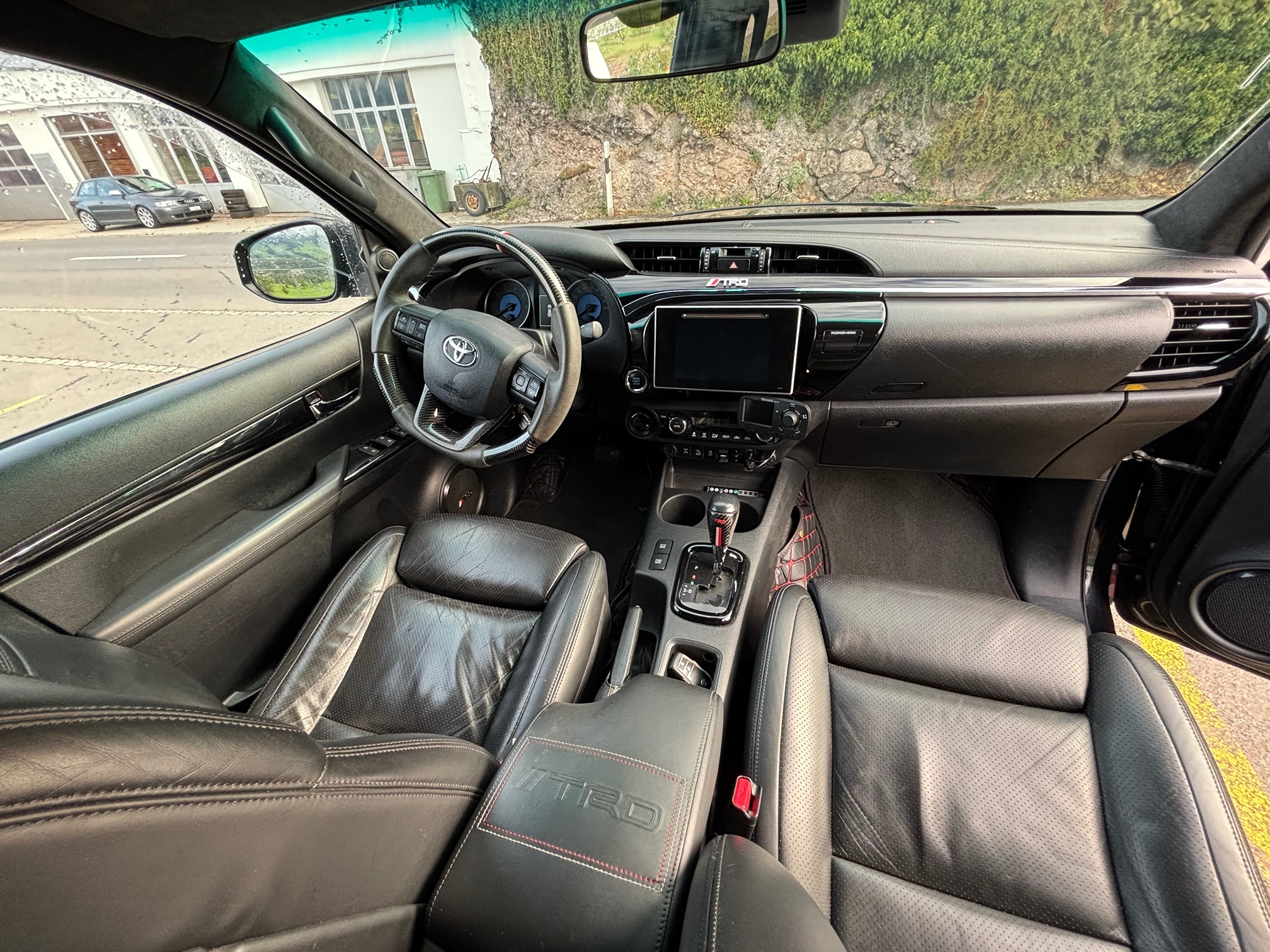 Auction Image