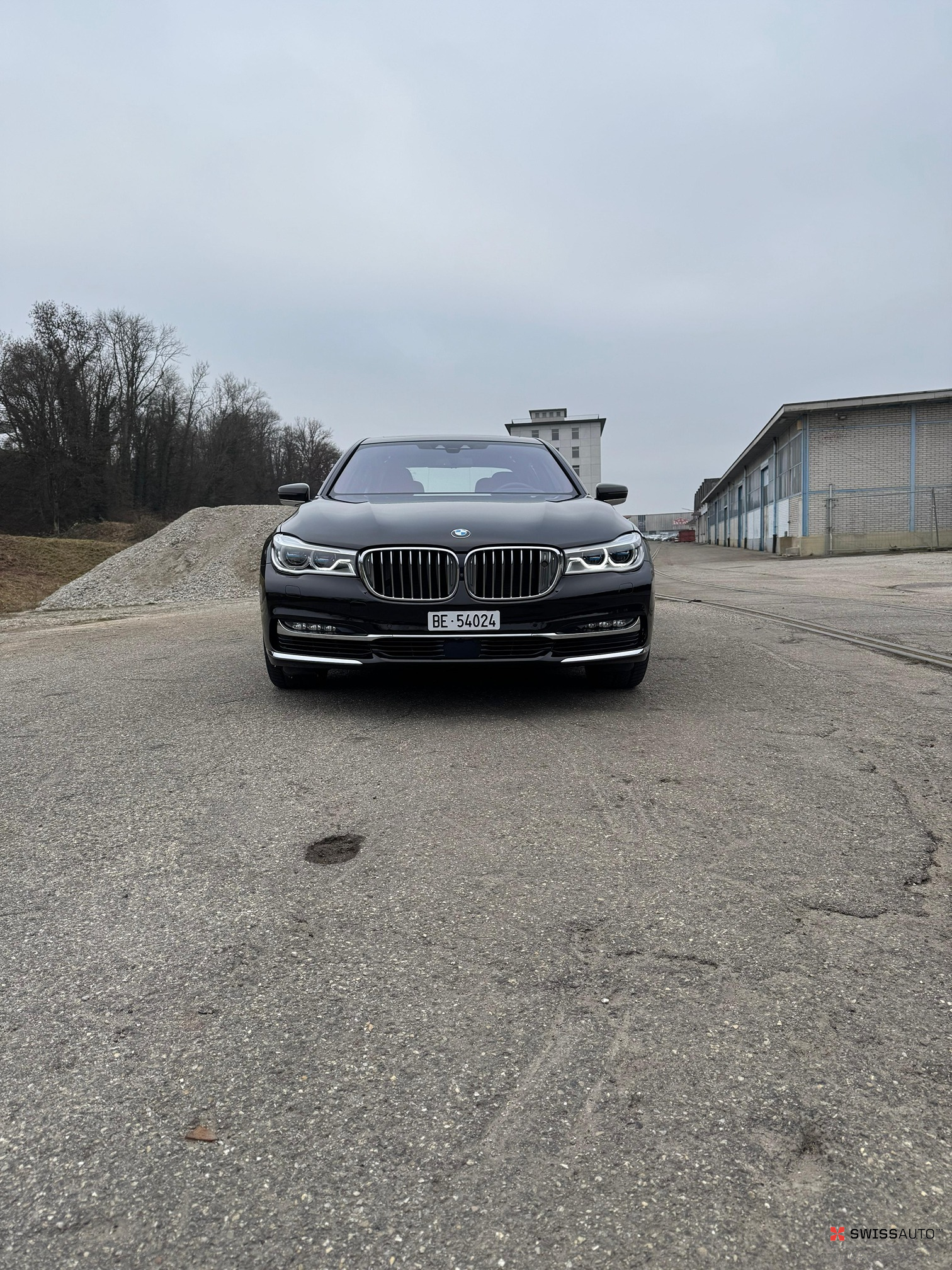 Auction Image