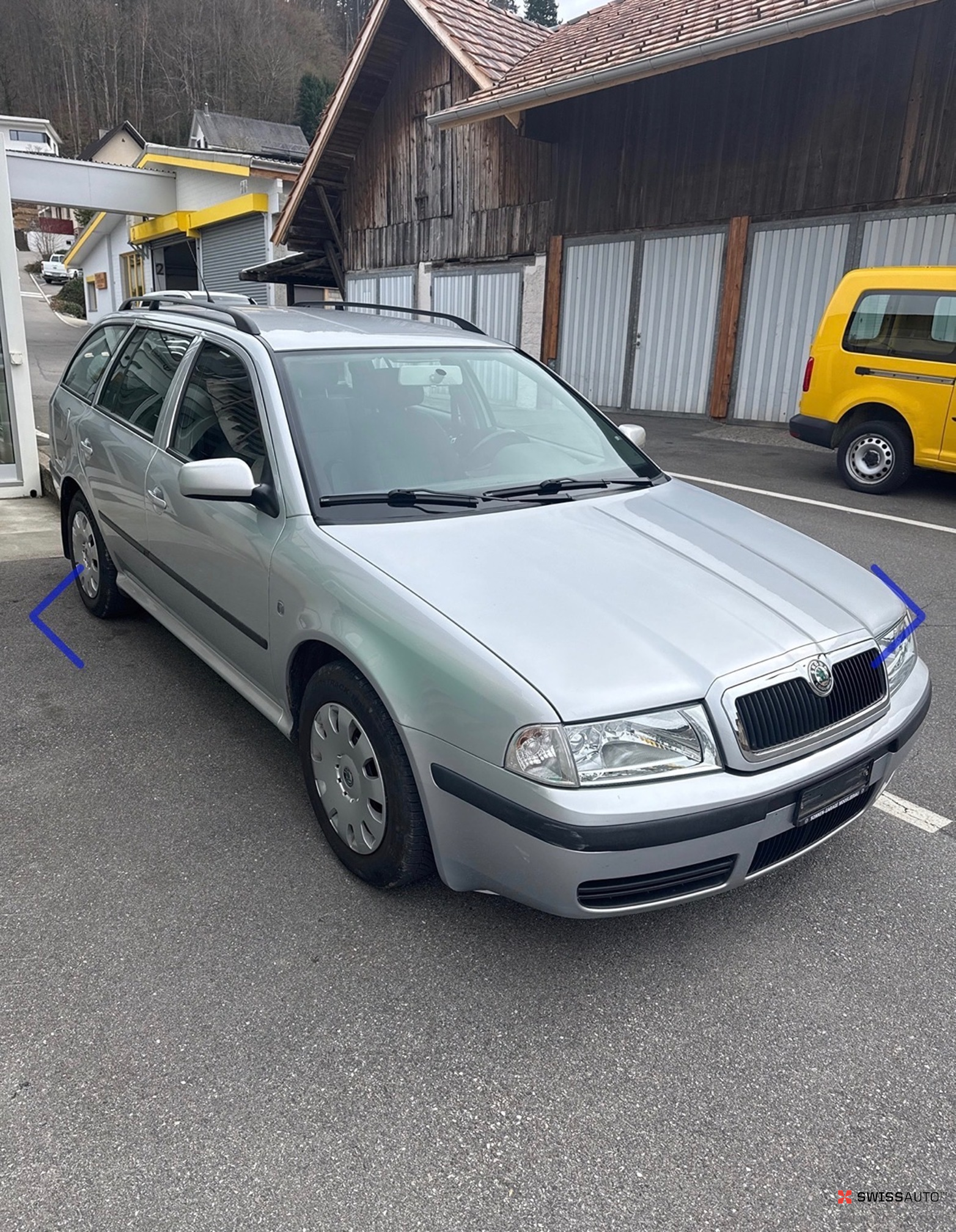 Auction Image