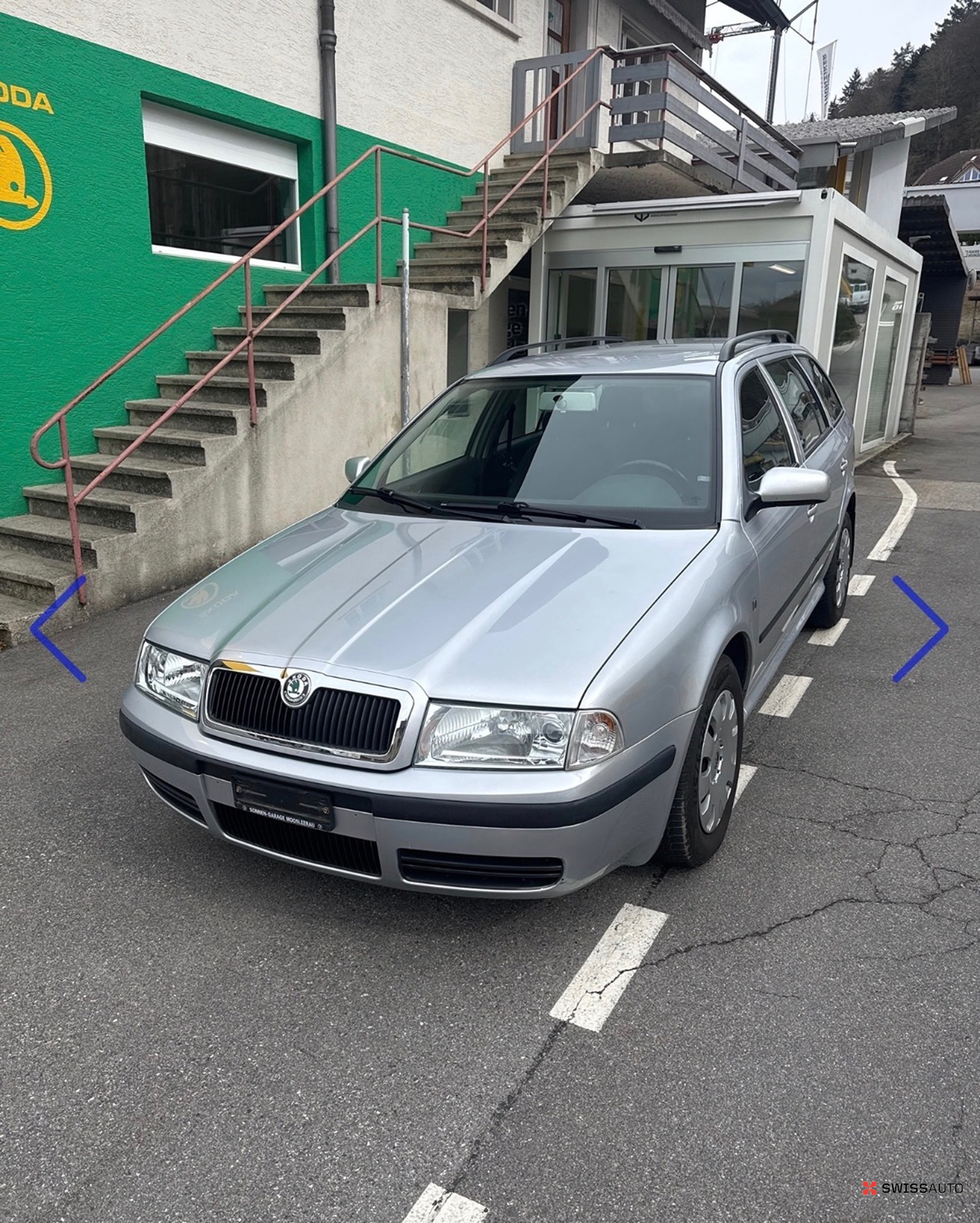 Auction Image