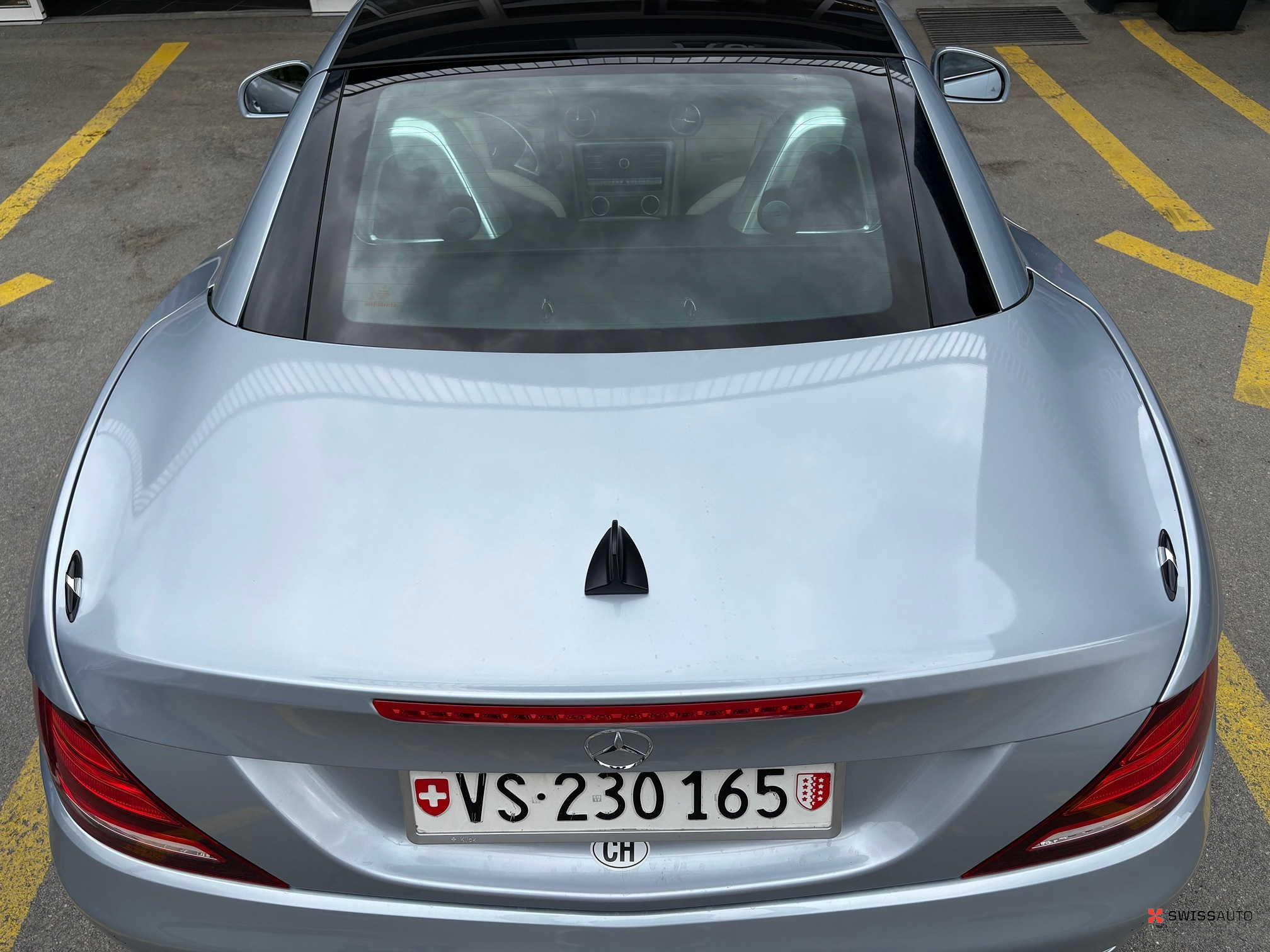 Auction Image