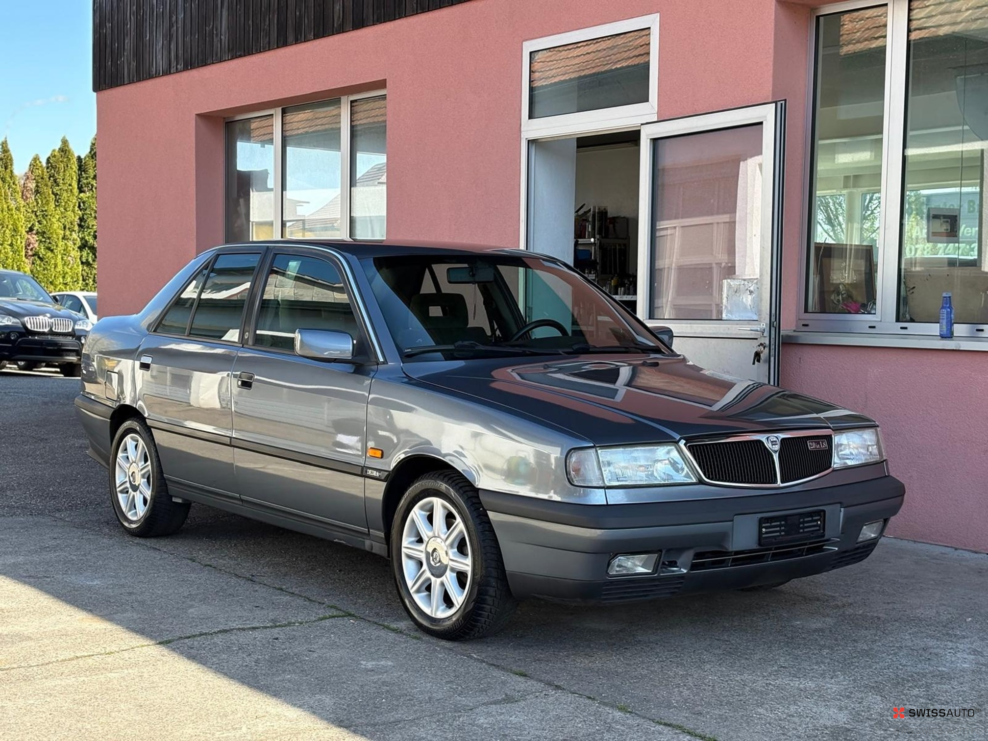 Auction Image
