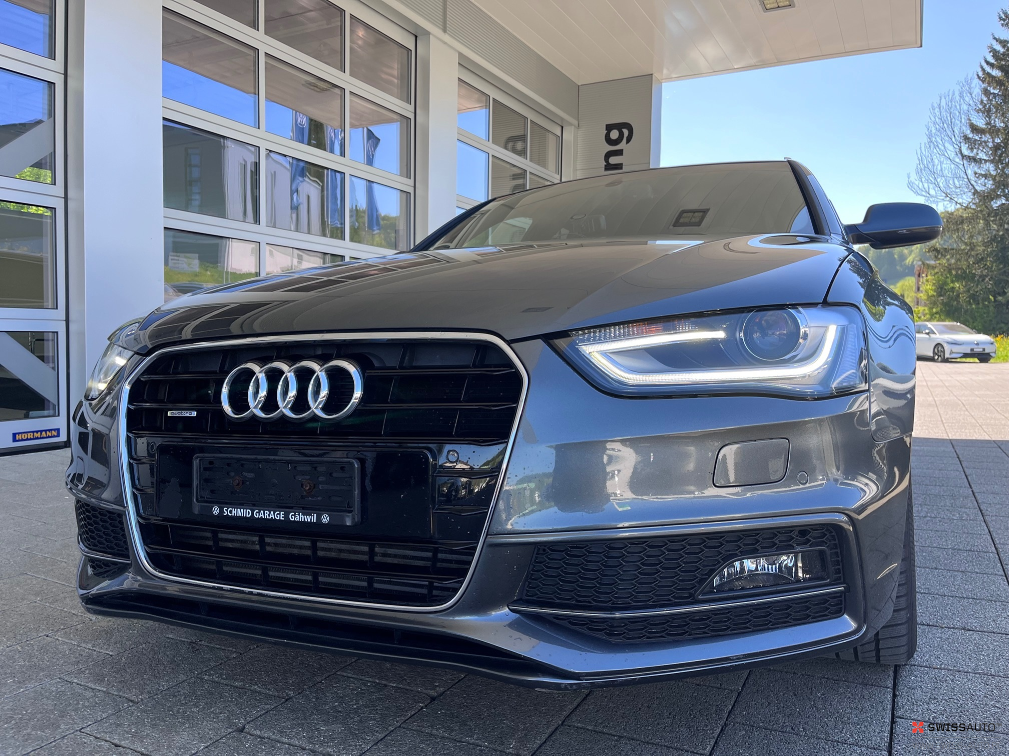 Auction Image
