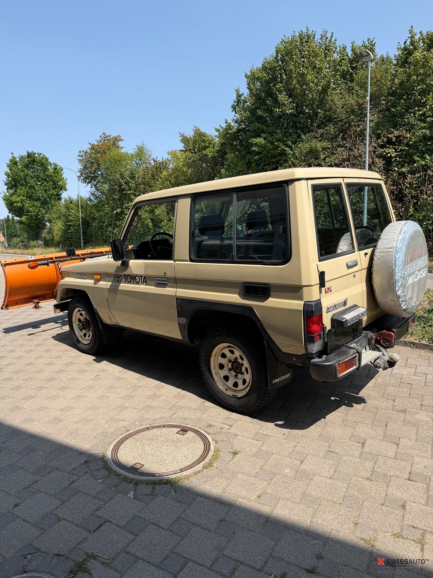 Auction Image