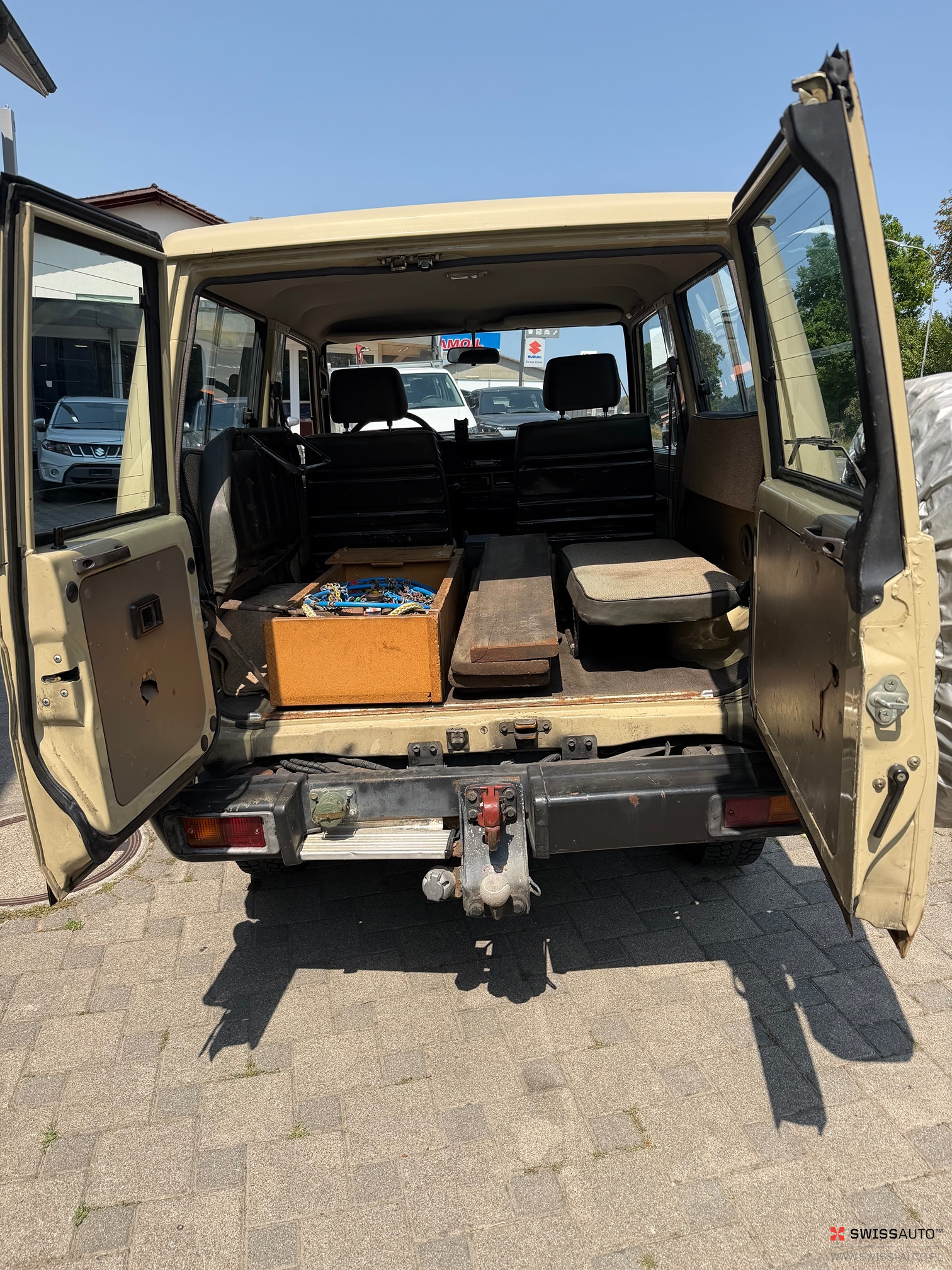 Auction Image