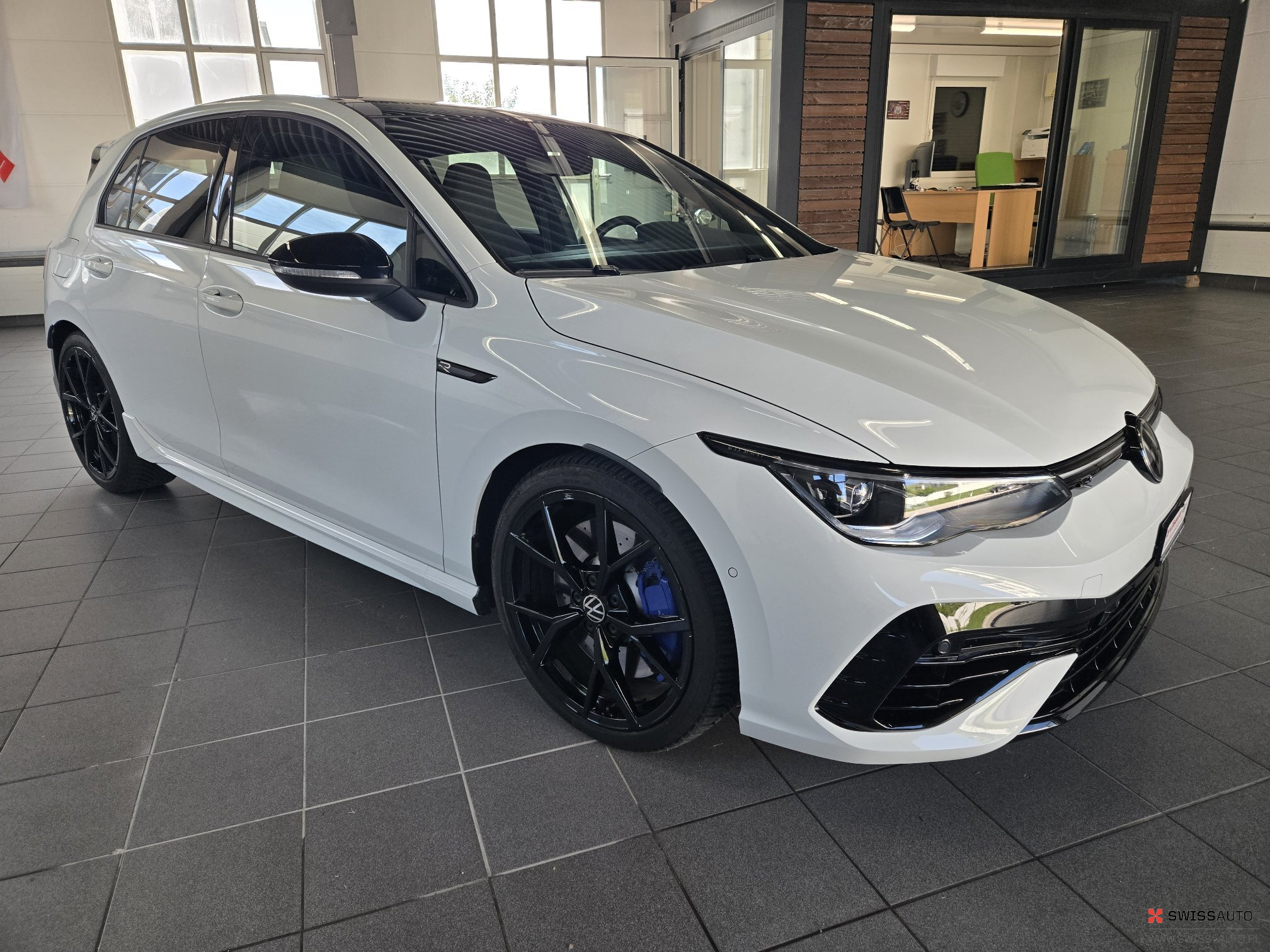 Auction Image
