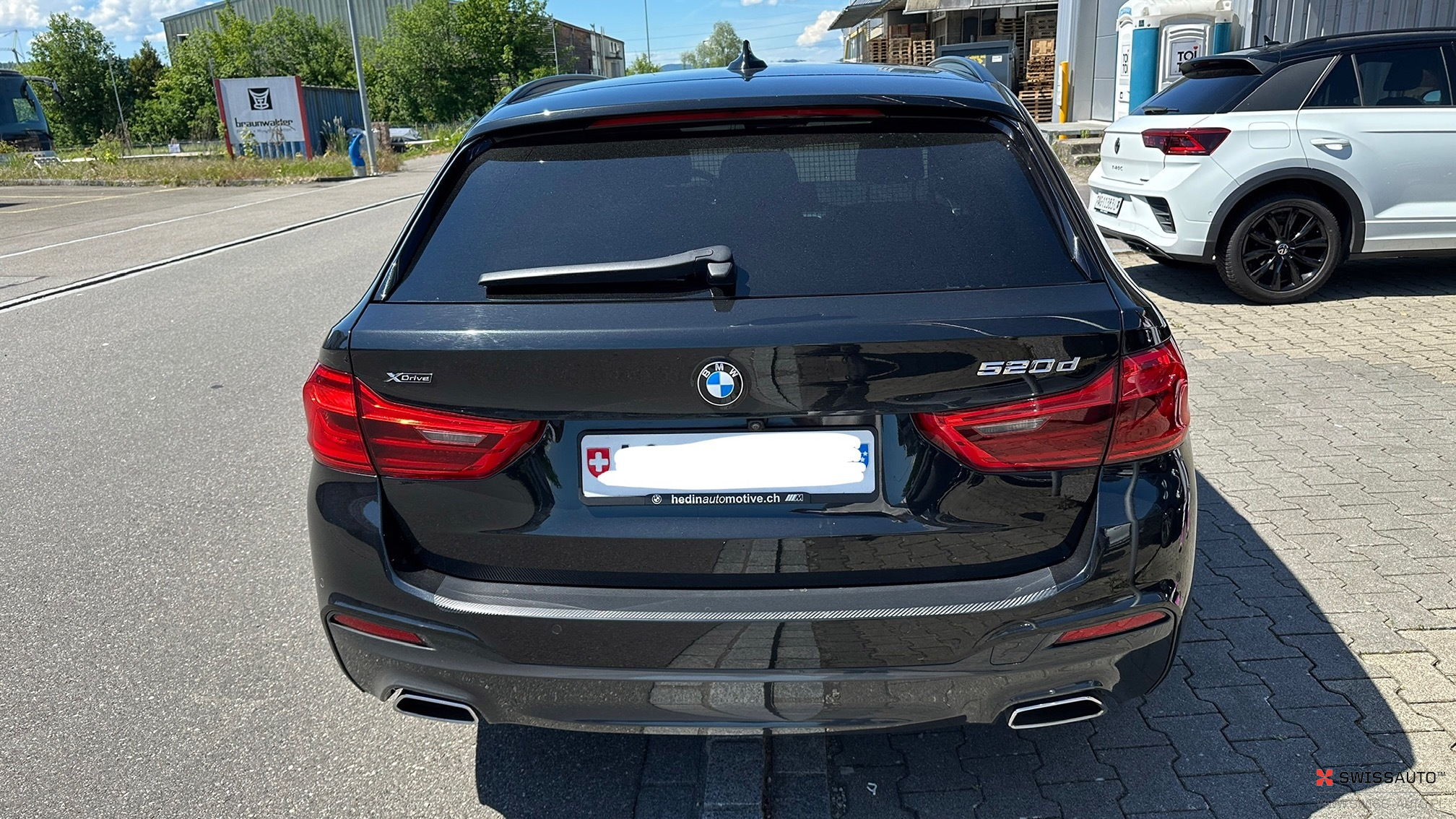 Auction Image