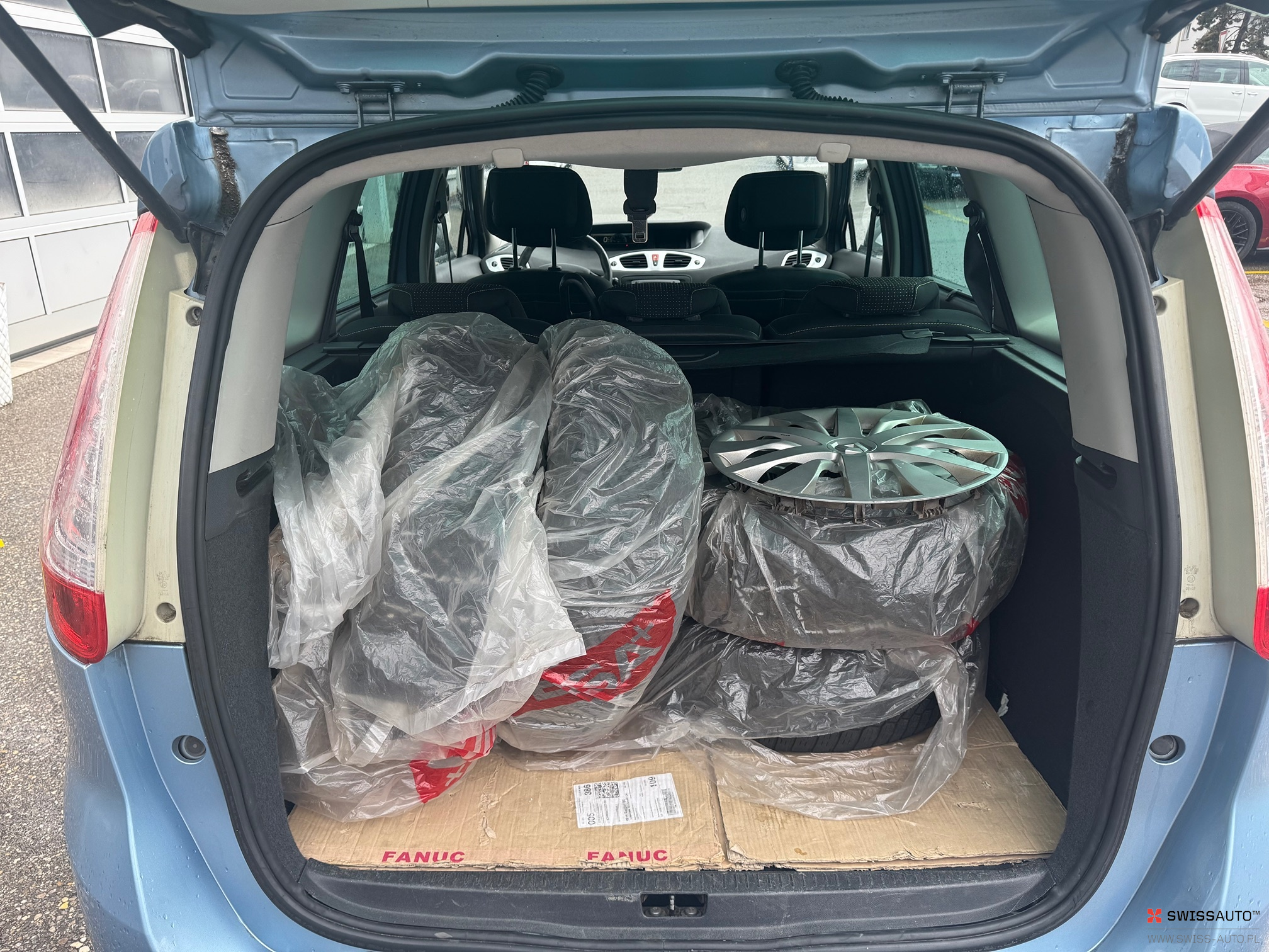 Auction Image